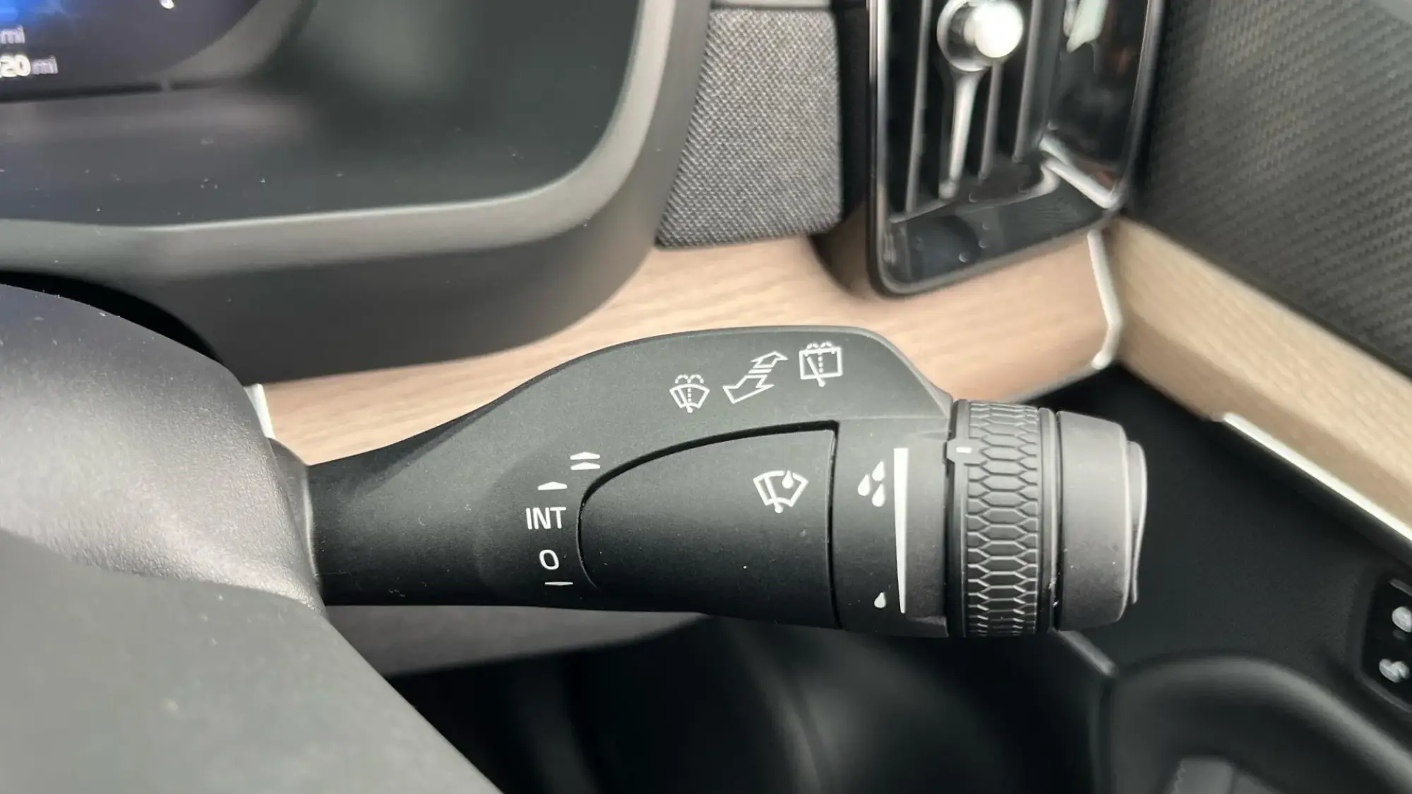 Volvo XC90 Plug-In Hybrid Image 22 Volvo XC90 Plug-In Hybrid Image 22