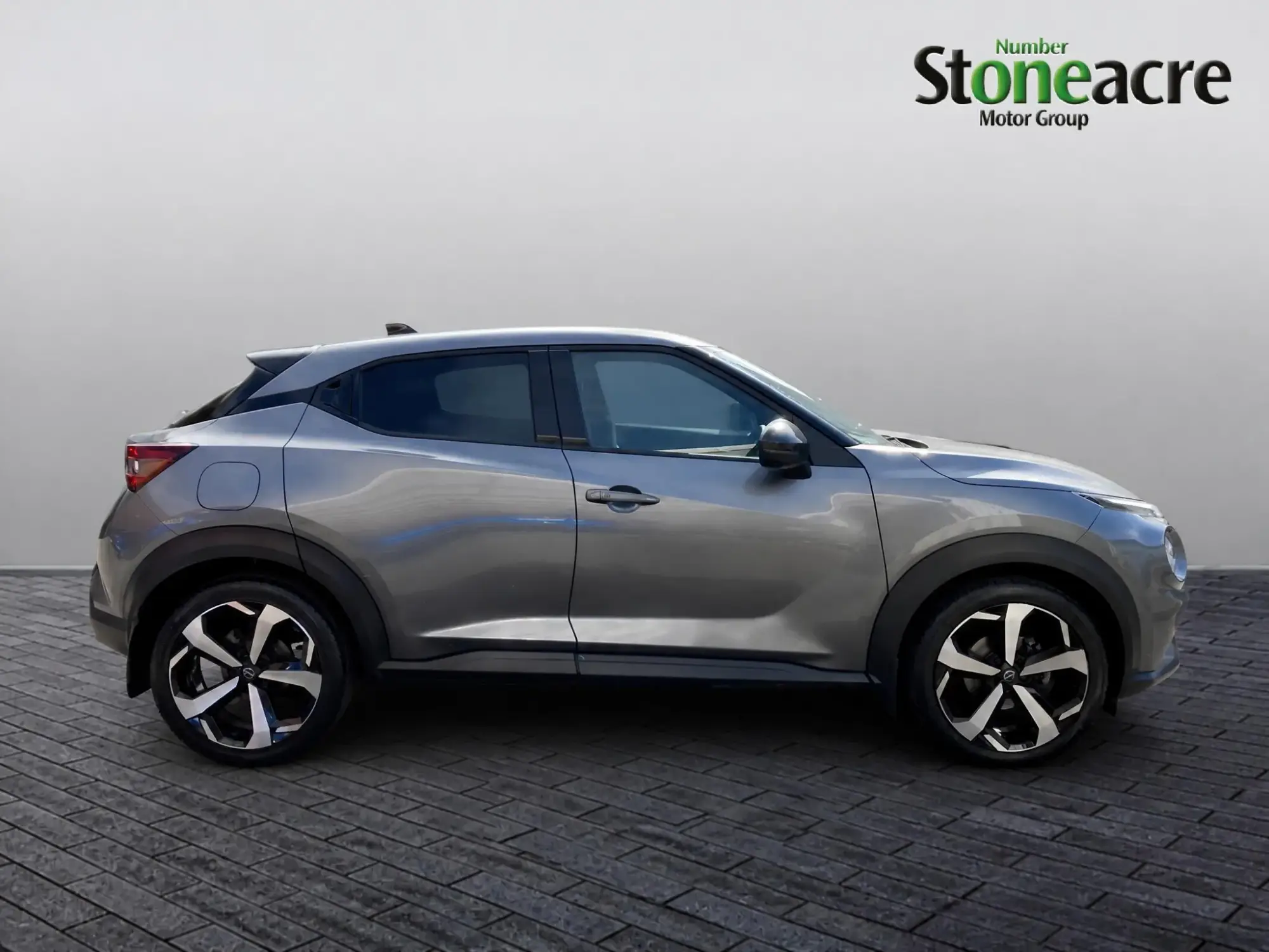 Nissan Juke 1.0 DiG-T 114 Tekna 5dr YW72KNC Image 3 Nissan Juke 1.0 DiG-T 114 Tekna 5dr YW72KNC Image 3