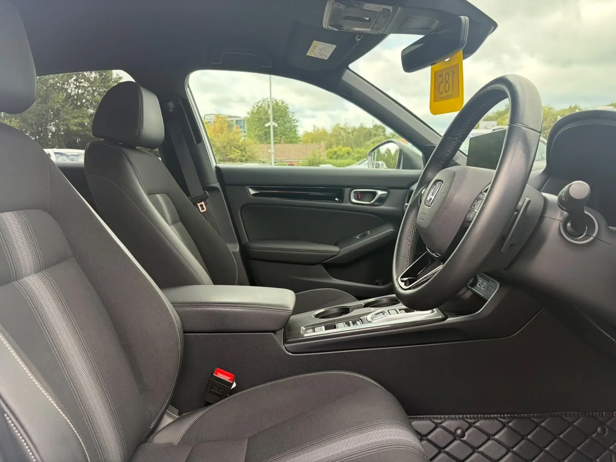 Honda Civic Image 12