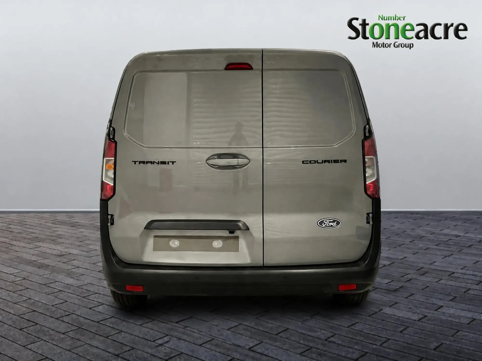 Ford Transit Courier Image 5 Ford Transit Courier Image 5