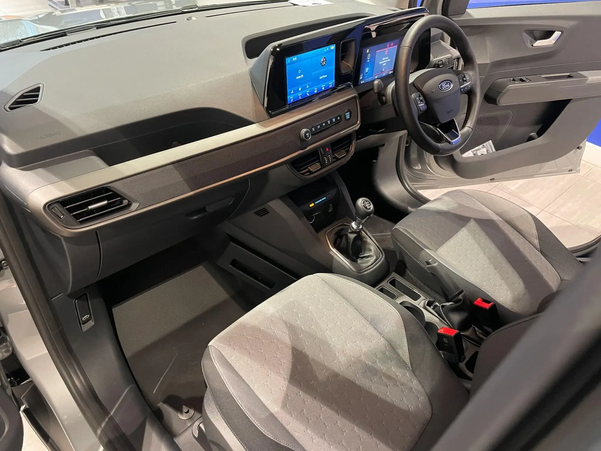 Ford Transit Courier Image 10 Ford Transit Courier Image 10