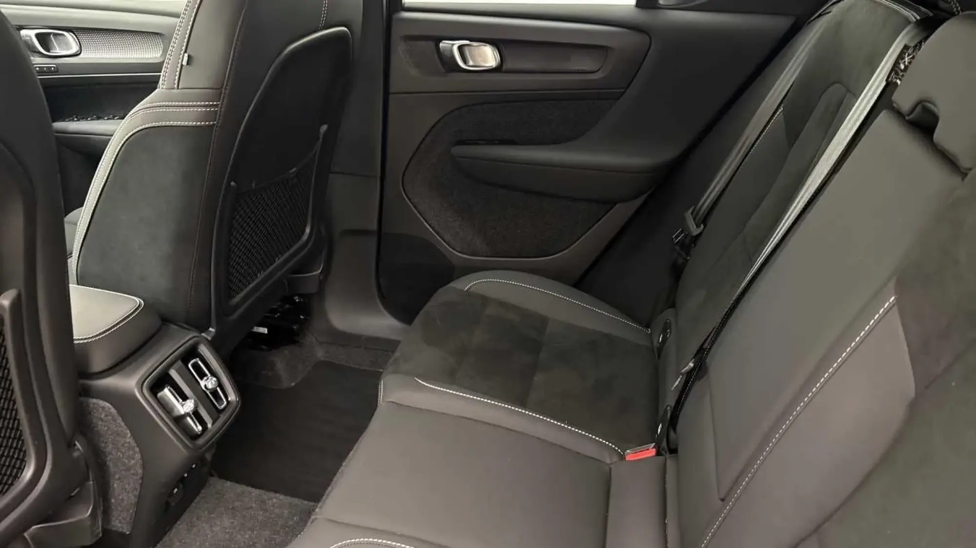 Volvo XC40 Image 12 Volvo XC40 Image 12