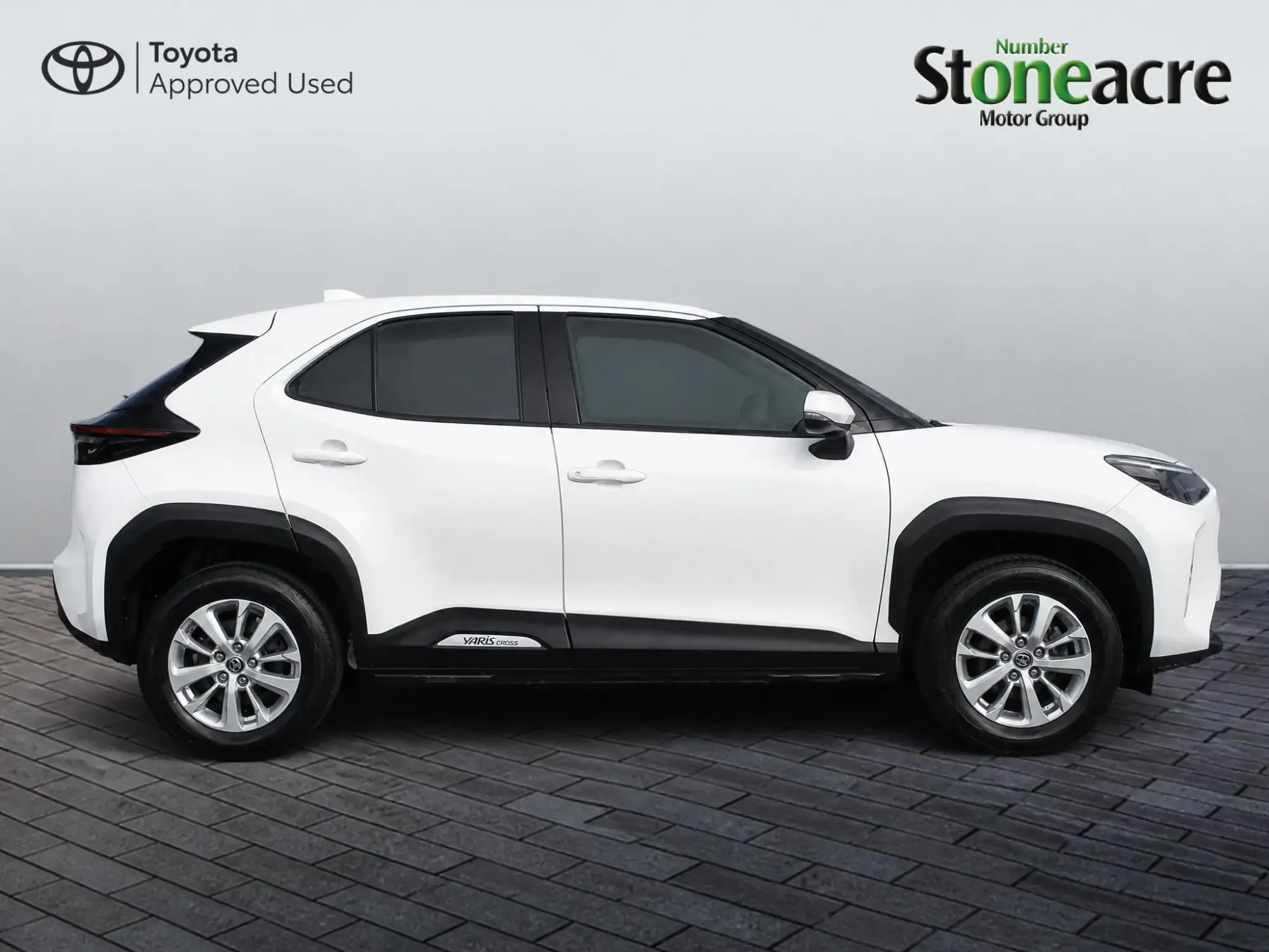 Toyota Yaris Cross 1.5 VVT-h Icon SUV 5dr Petrol Hybrid E-CVT Euro 6 (s/s) (116 ps) NC24DZV Image 2