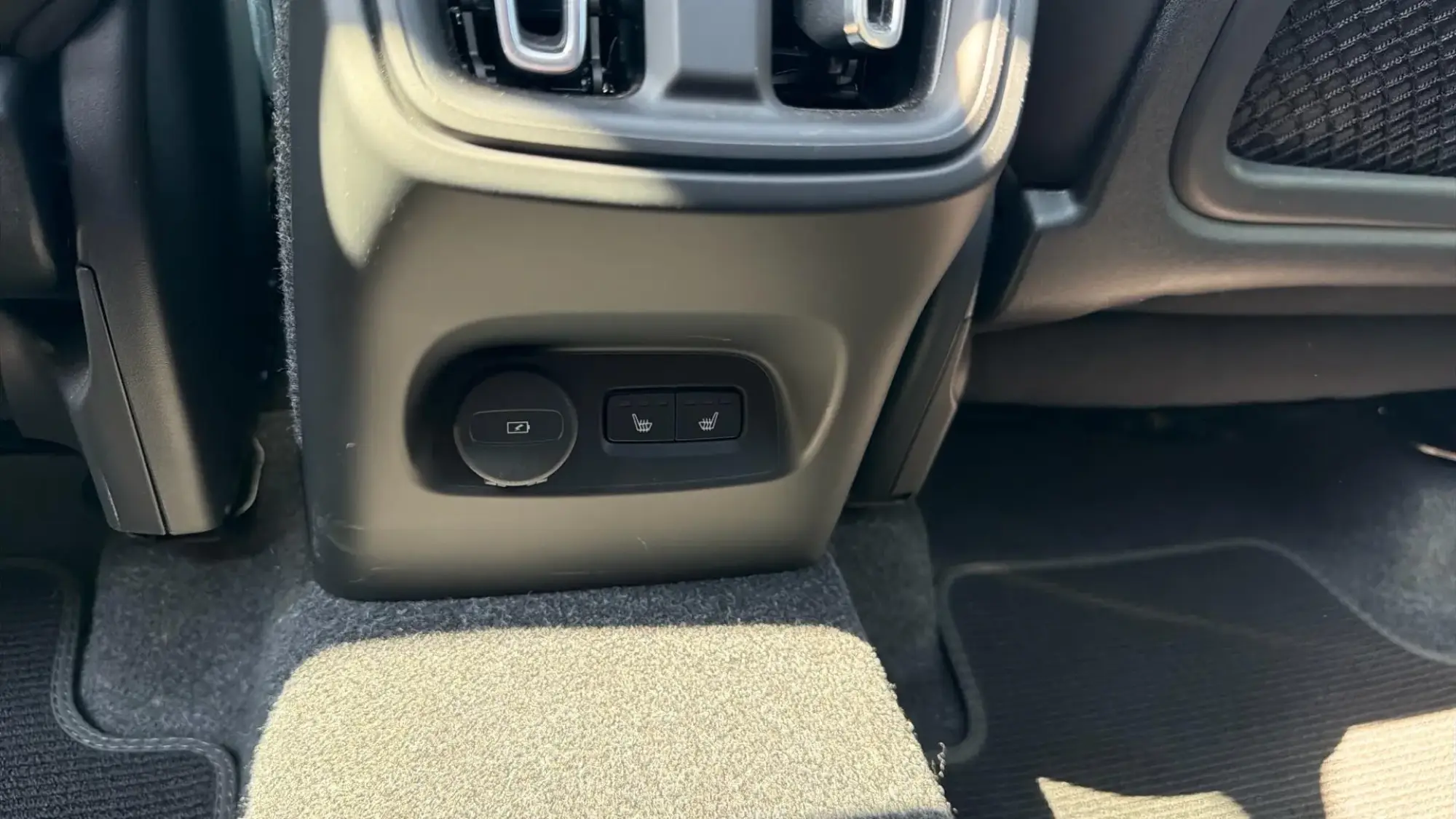 Volvo XC40 Image 14 Volvo XC40 Image 14