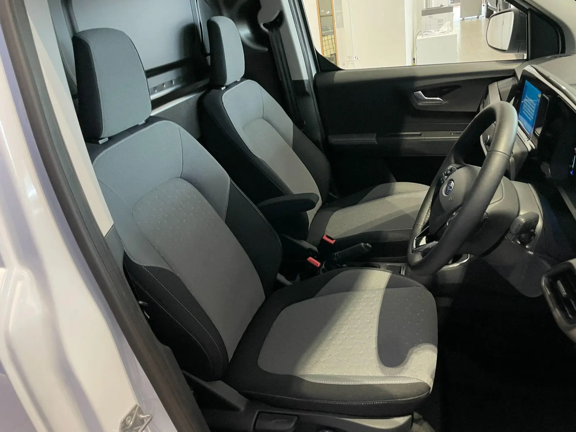 Ford Transit Courier Image 9 Ford Transit Courier Image 9