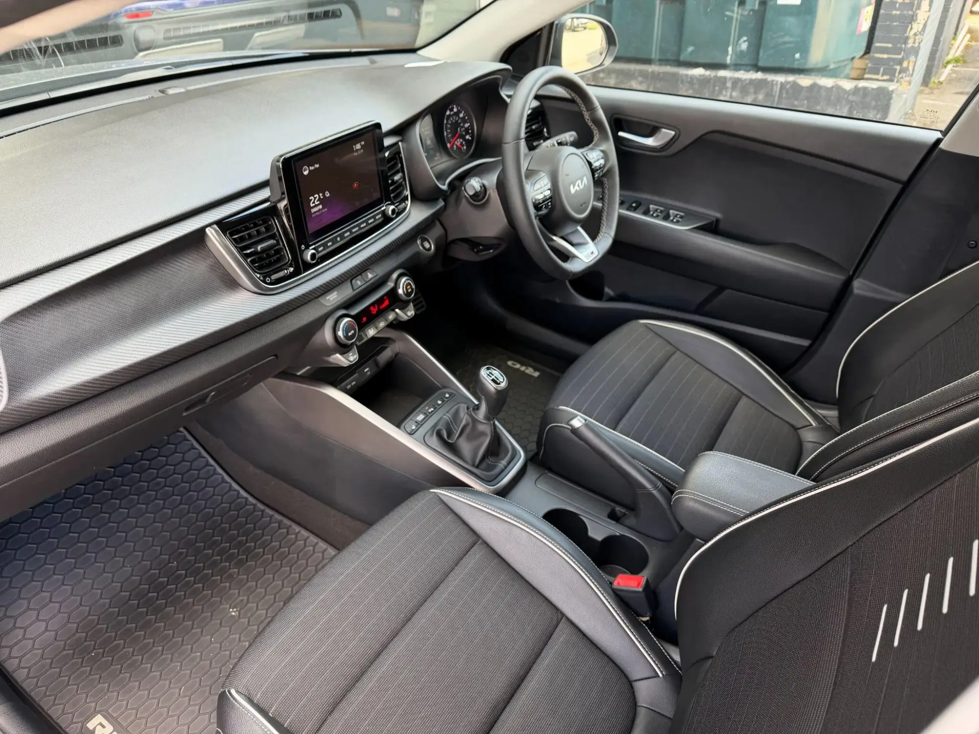 Kia Rio Image 32