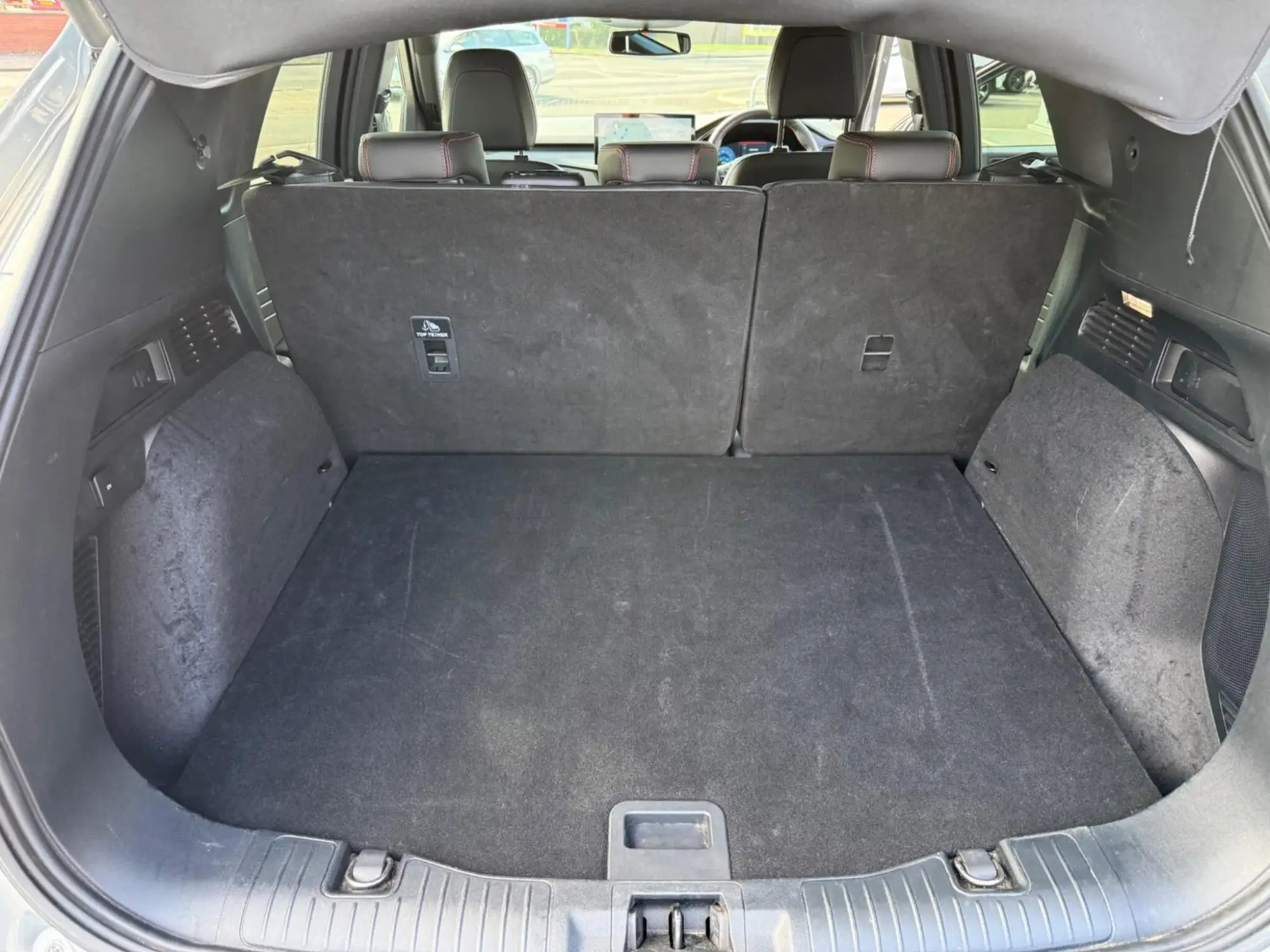 Ford Kuga Hybrid Image 10