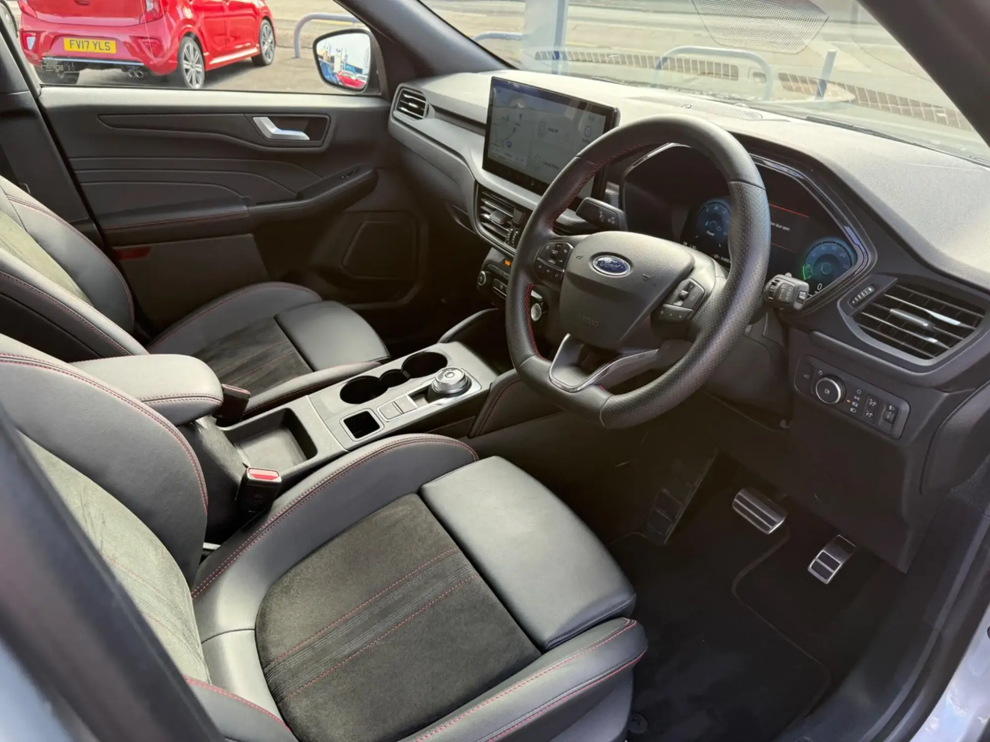 Ford Kuga Hybrid Image 13