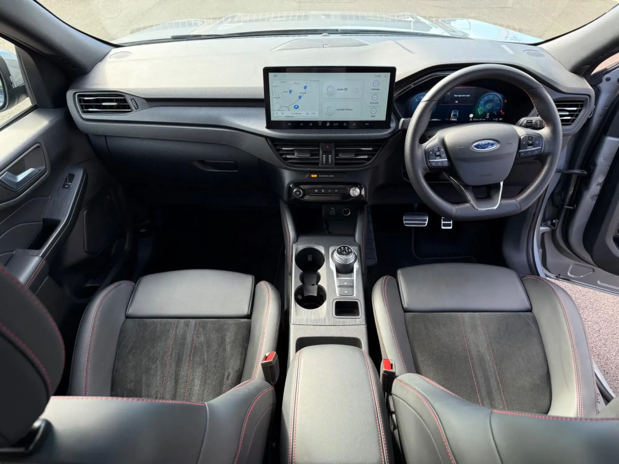 Ford Kuga Hybrid Image 14