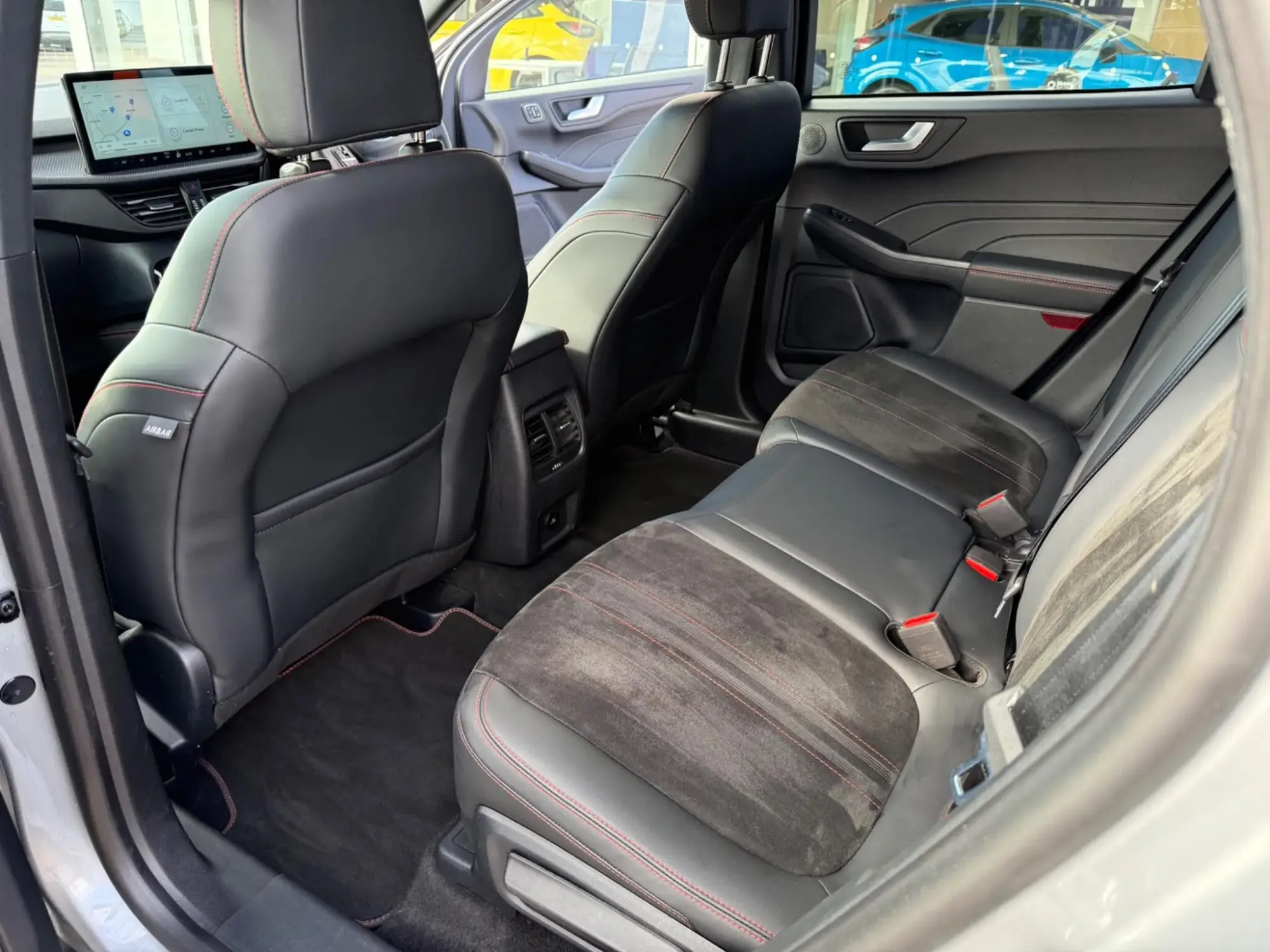 Ford Kuga Hybrid Image 20