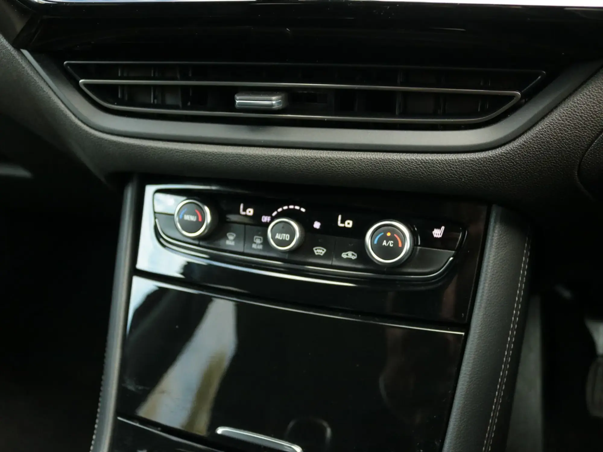 Vauxhall Grandland Image 22