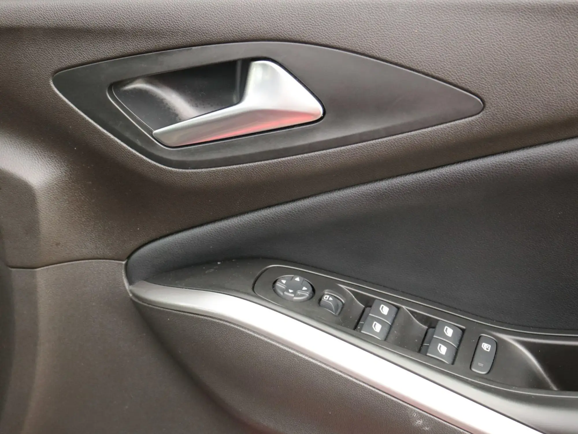 Vauxhall Grandland Image 27
