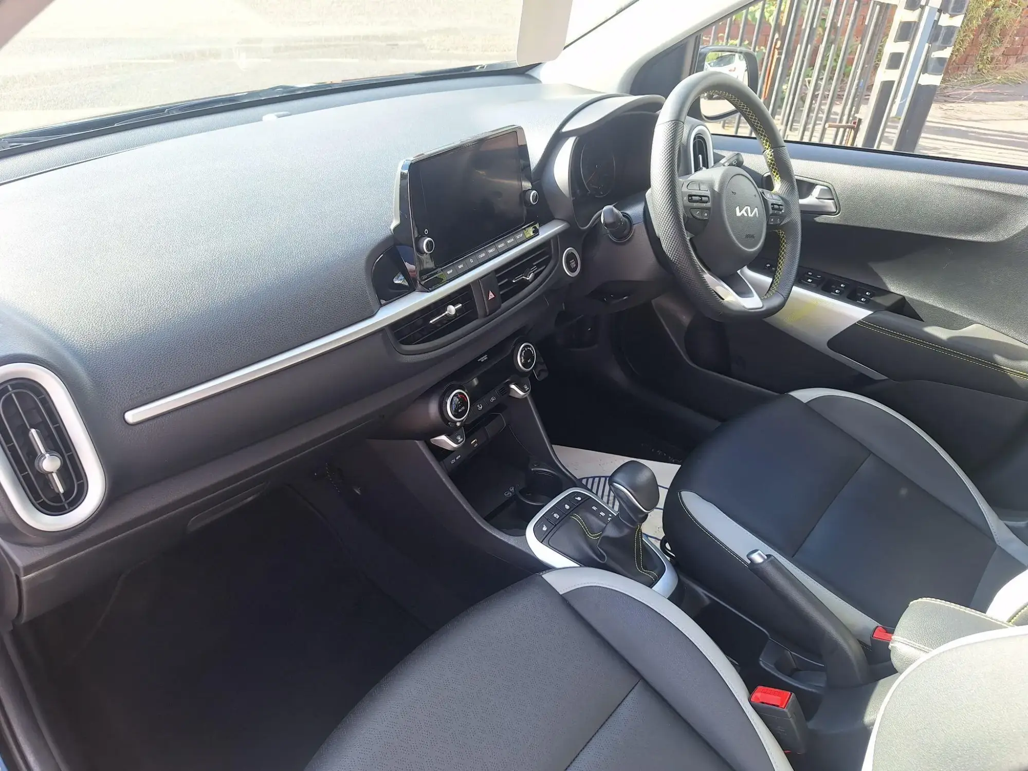 Kia Picanto Image 10 Kia Picanto Image 10