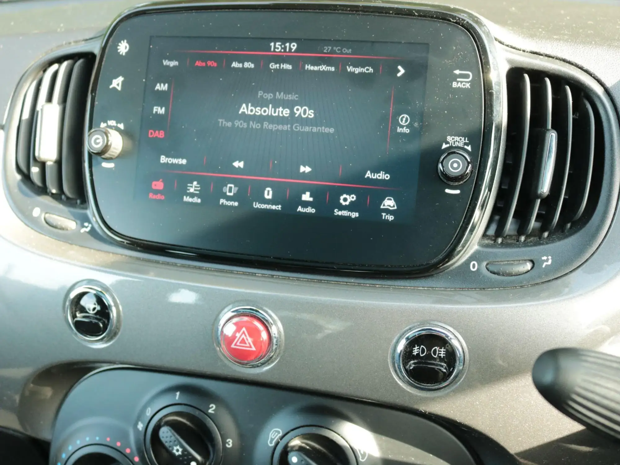 Fiat 500 Hybrid Image 19 Fiat 500 Hybrid Image 19