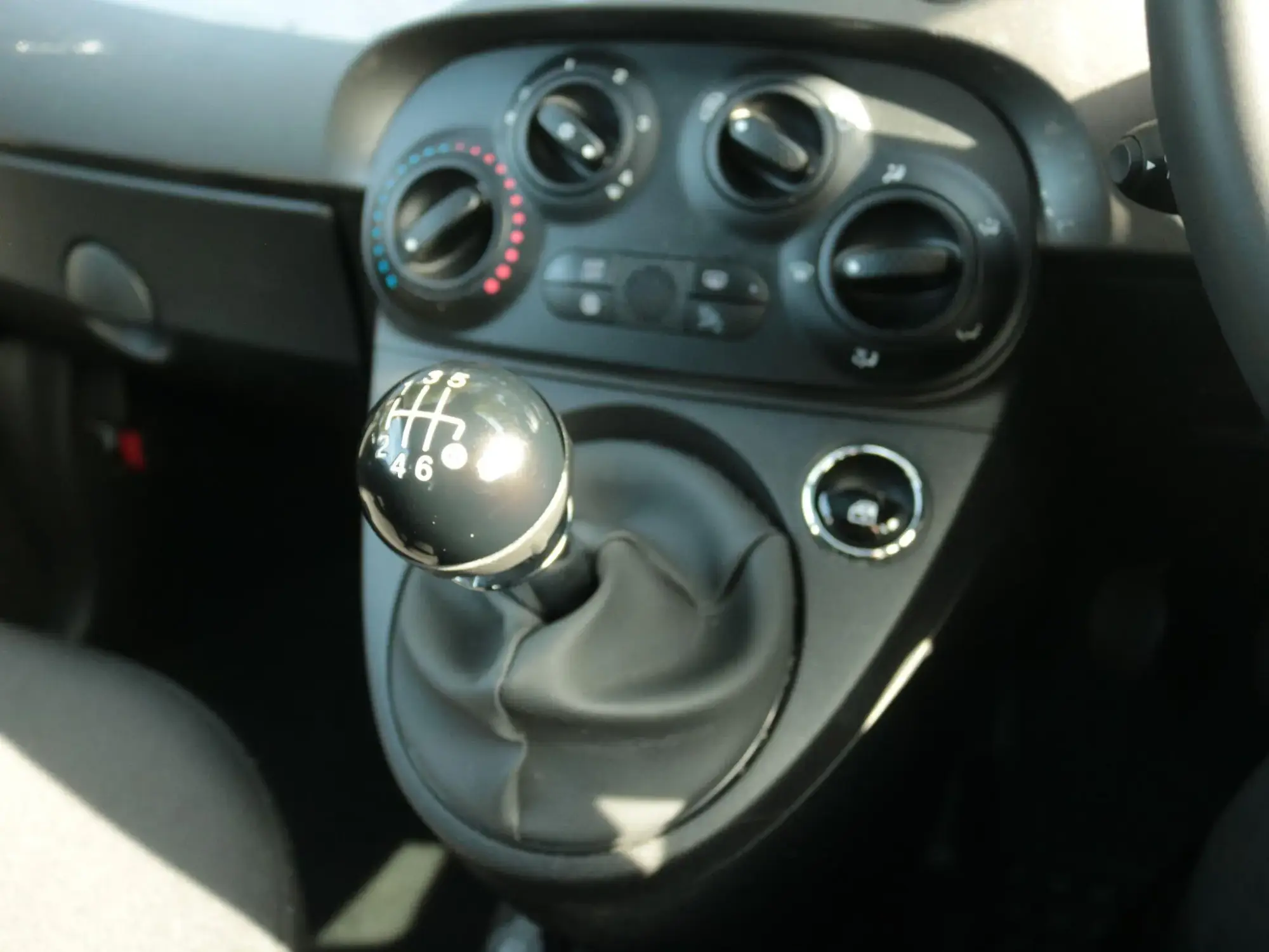 Fiat 500 Hybrid Image 21 Fiat 500 Hybrid Image 21