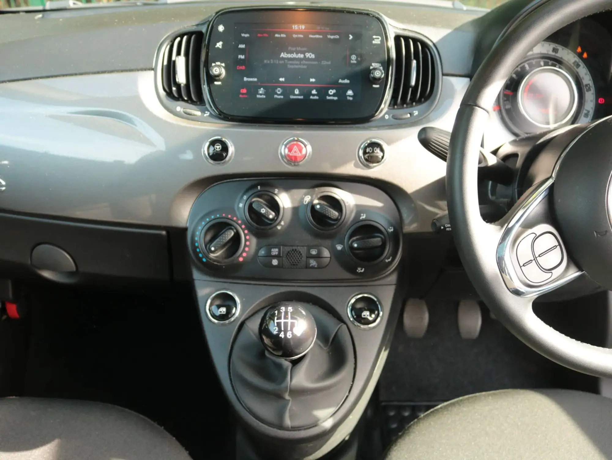 Fiat 500 Hybrid Image 22 Fiat 500 Hybrid Image 22