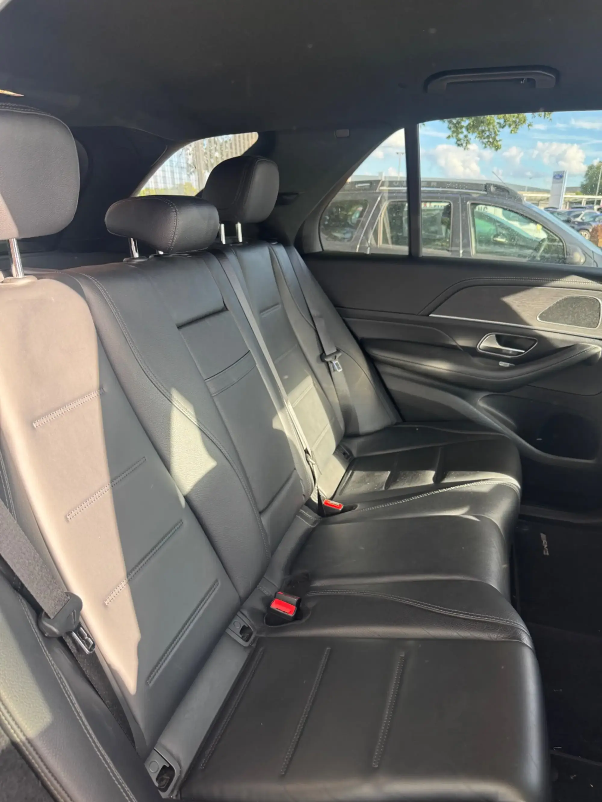 Mercedes-Benz GLE Image 11