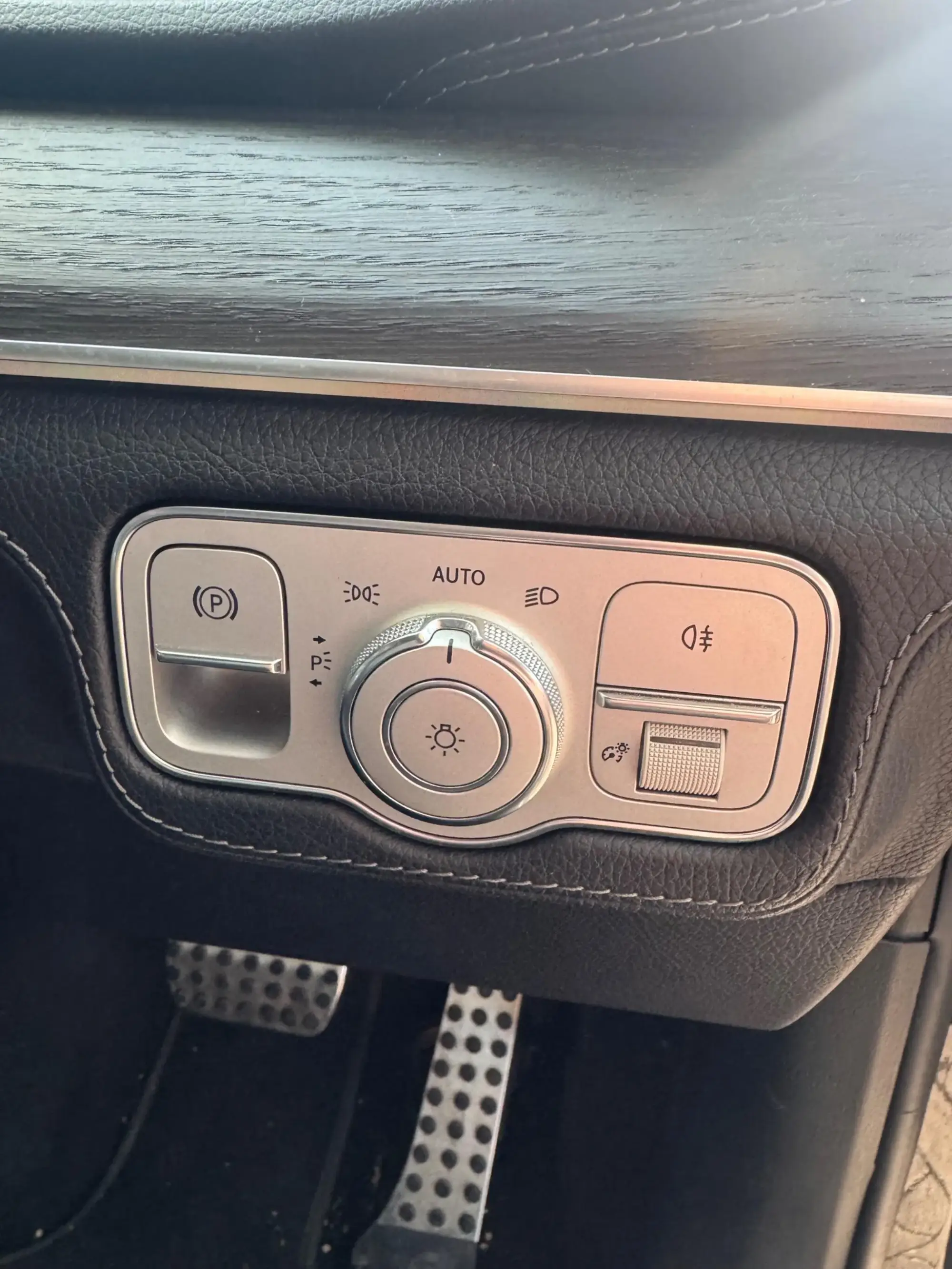 Mercedes-Benz GLE Image 16