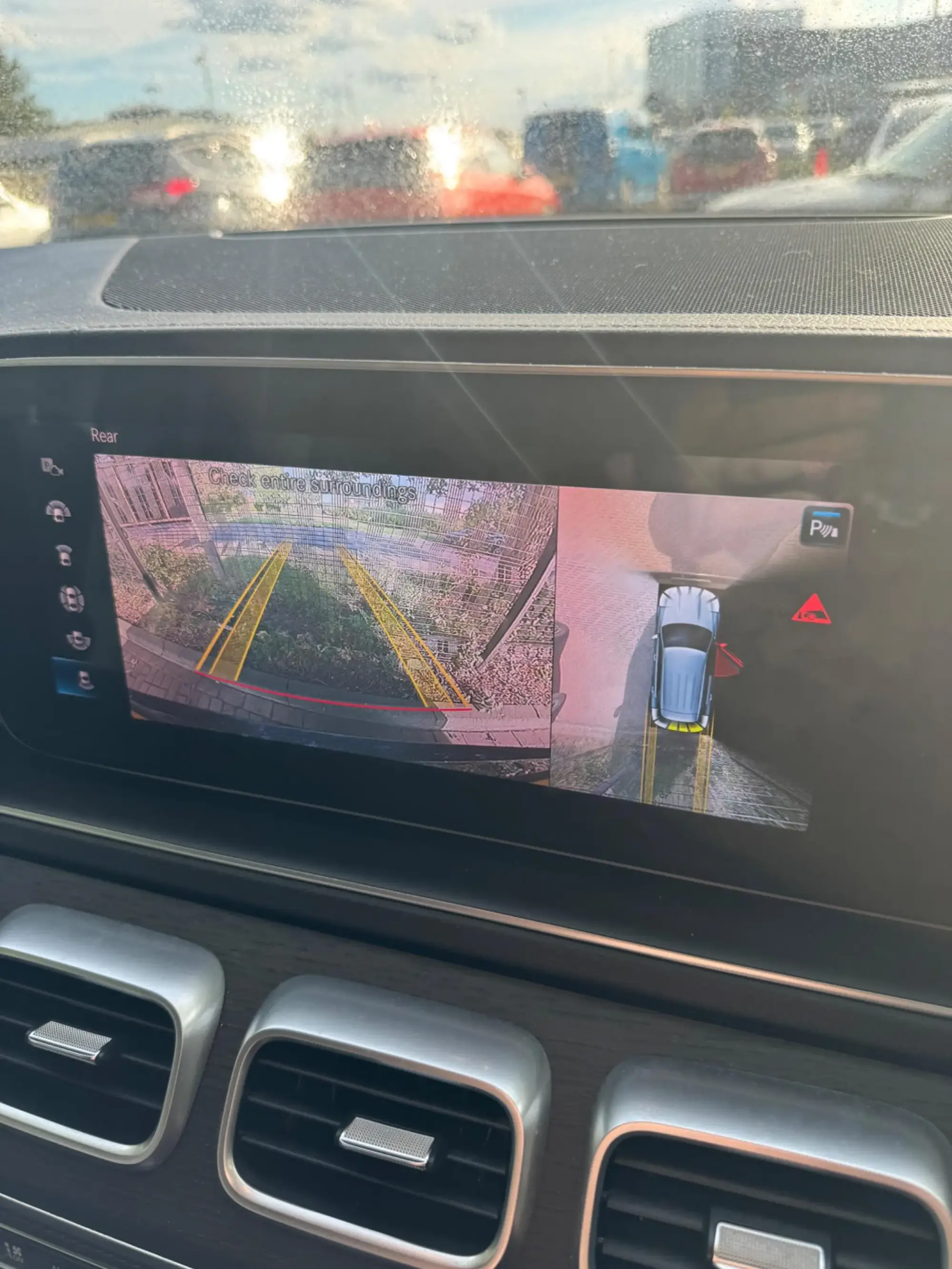 Mercedes-Benz GLE Image 18