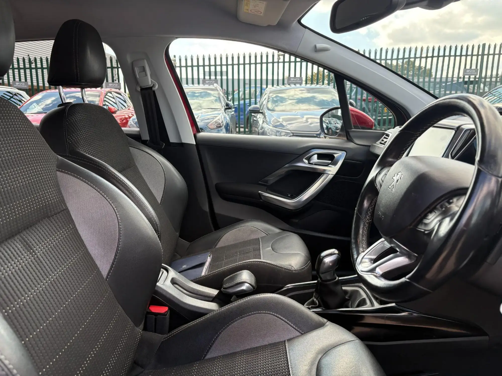 Peugeot 2008 Image 16 Peugeot 2008 Image 16