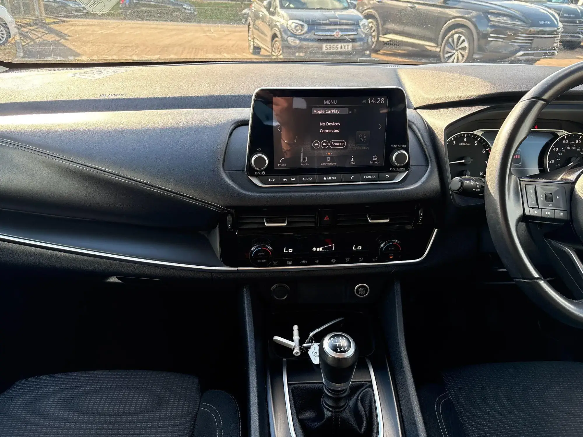 Nissan Qashqai Image 14 Nissan Qashqai Image 14