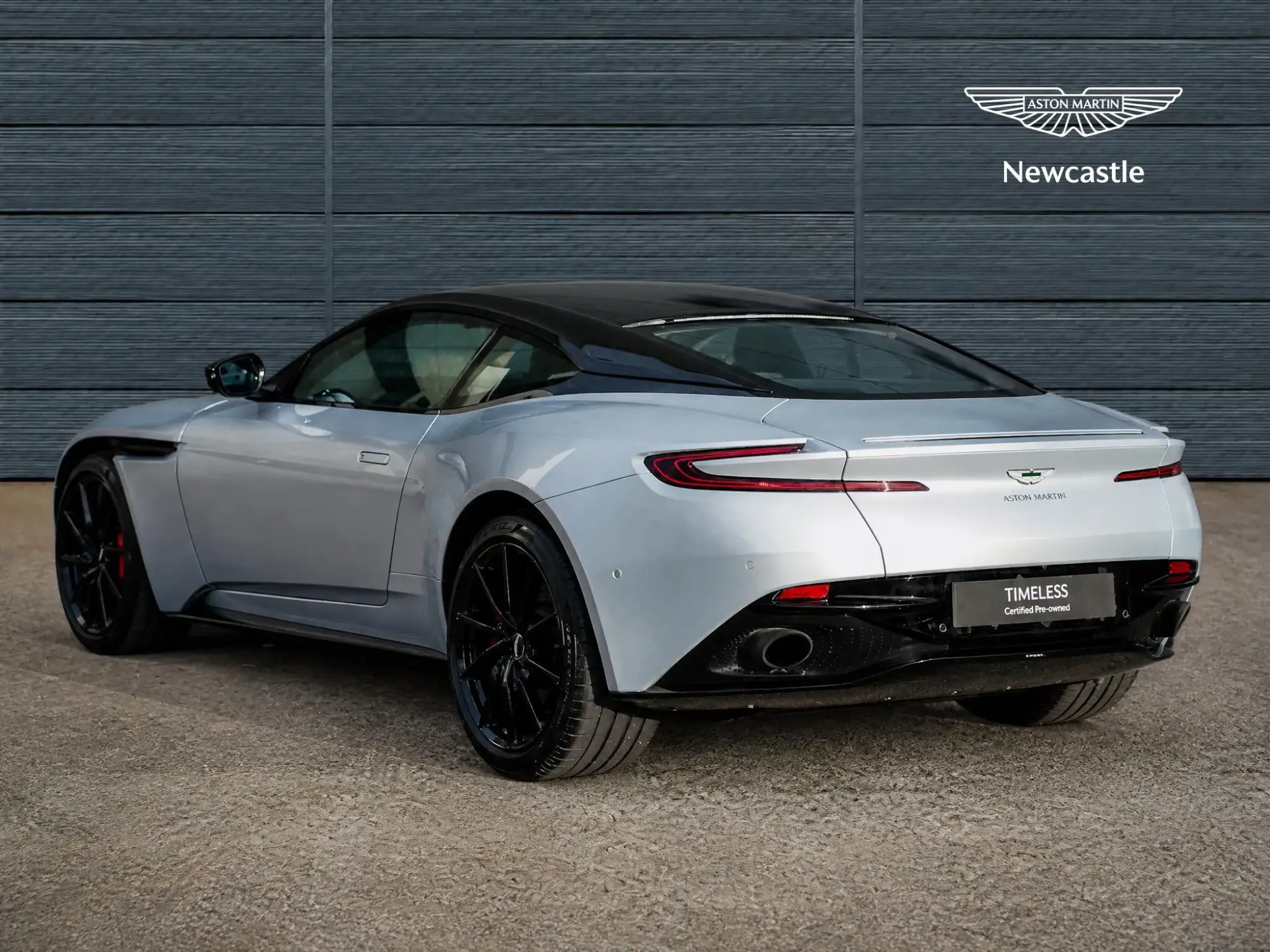 Aston Martin DB11 Image 4