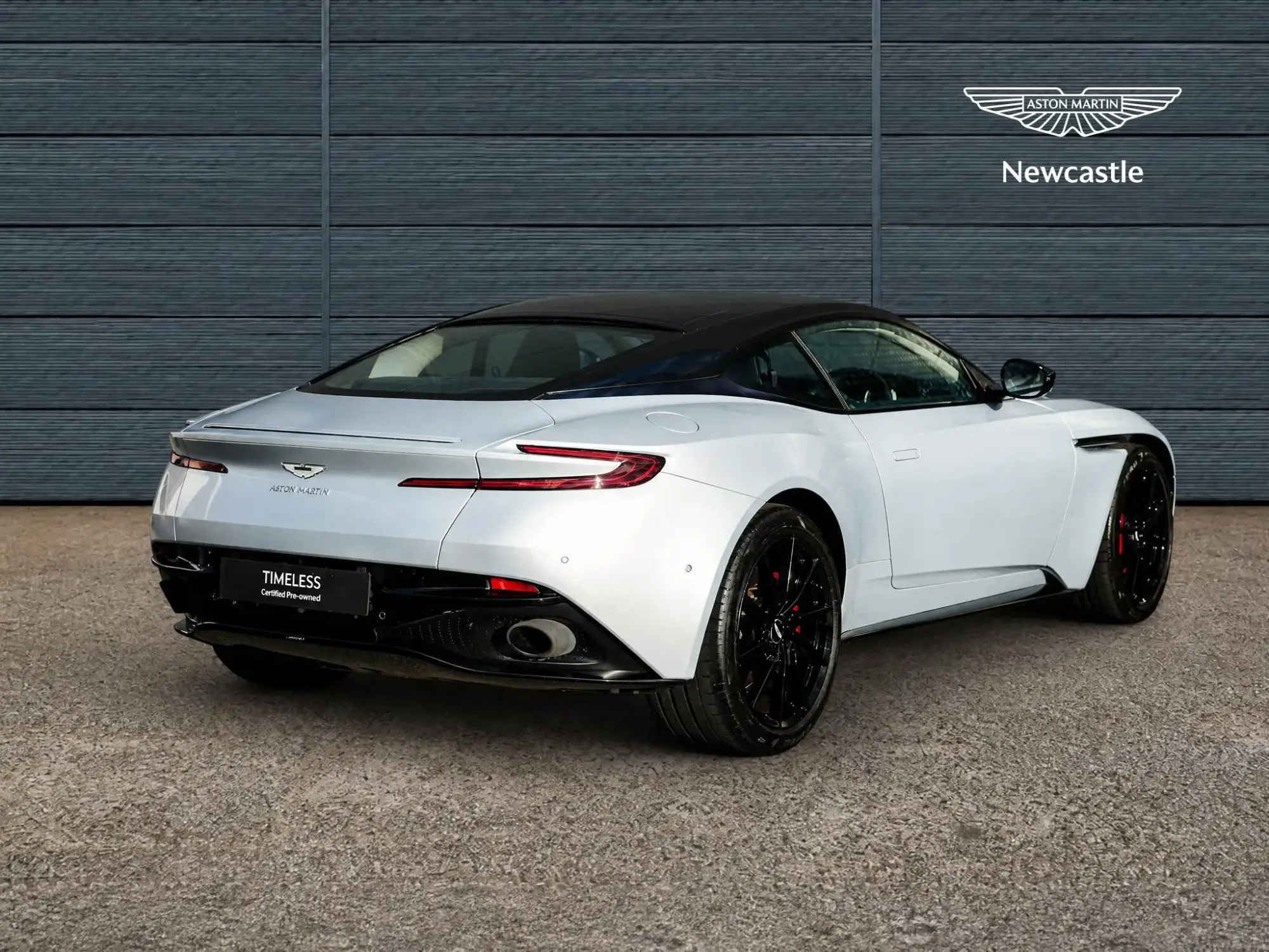 Aston Martin DB11 Image 8
