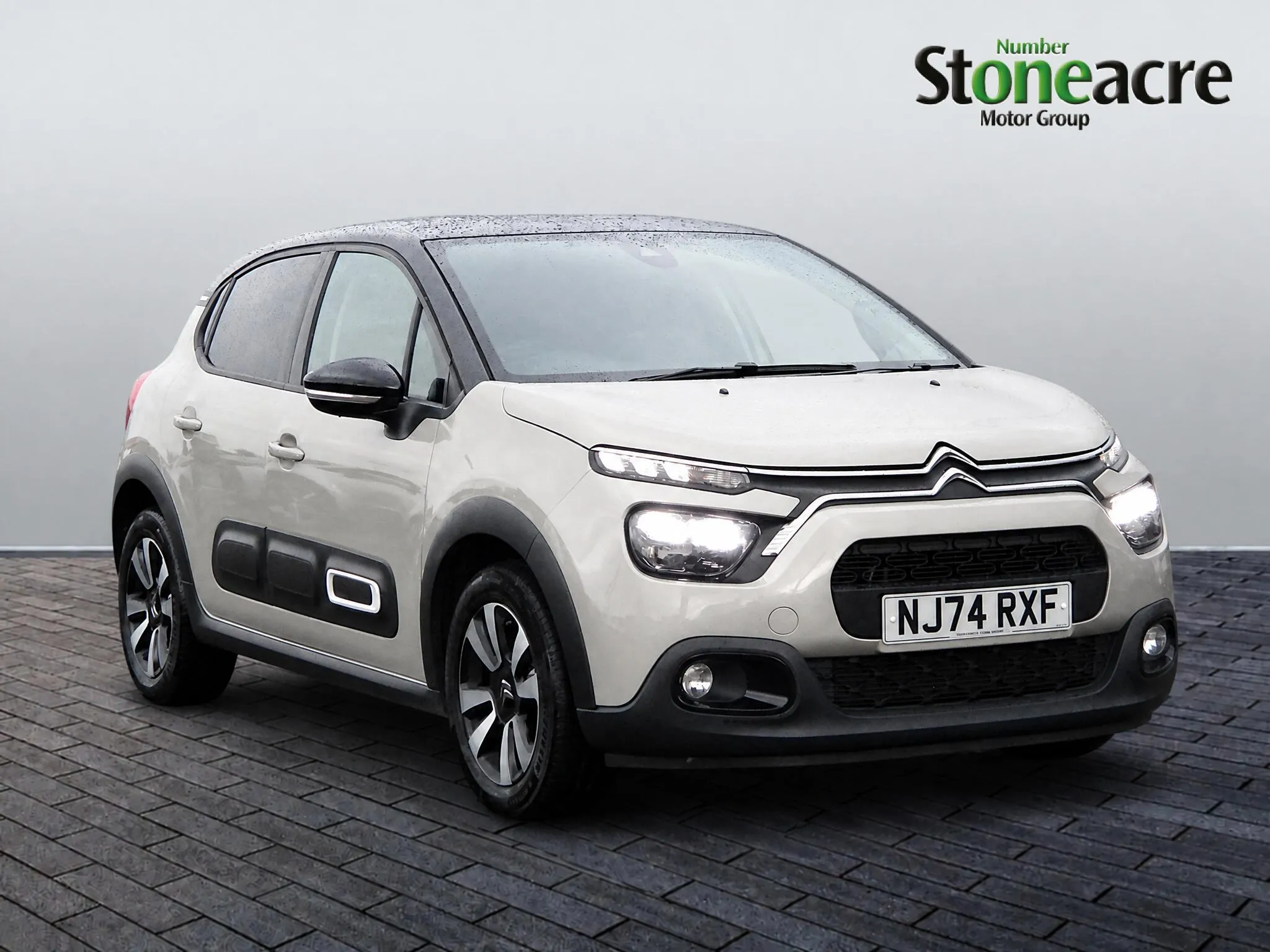 Citroen C3 undefined 1.2 PureTech PLUS Hatchback 5dr Petrol Manual Euro 6 (s/s) (83 ps)