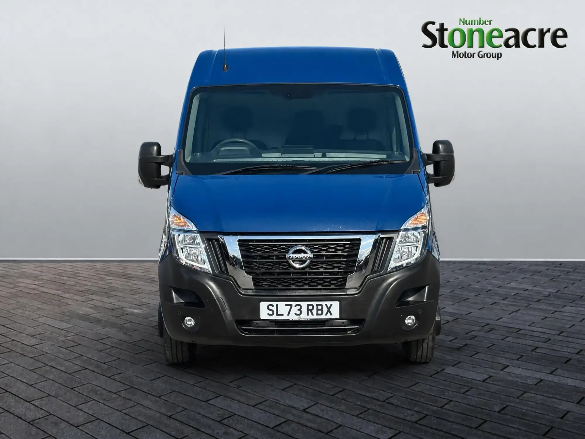Nissan Interstar 2.3 dCi 35 Tekna RWD L3 H2 Euro 6 (s/s) 4dr SL73RBX Image 2