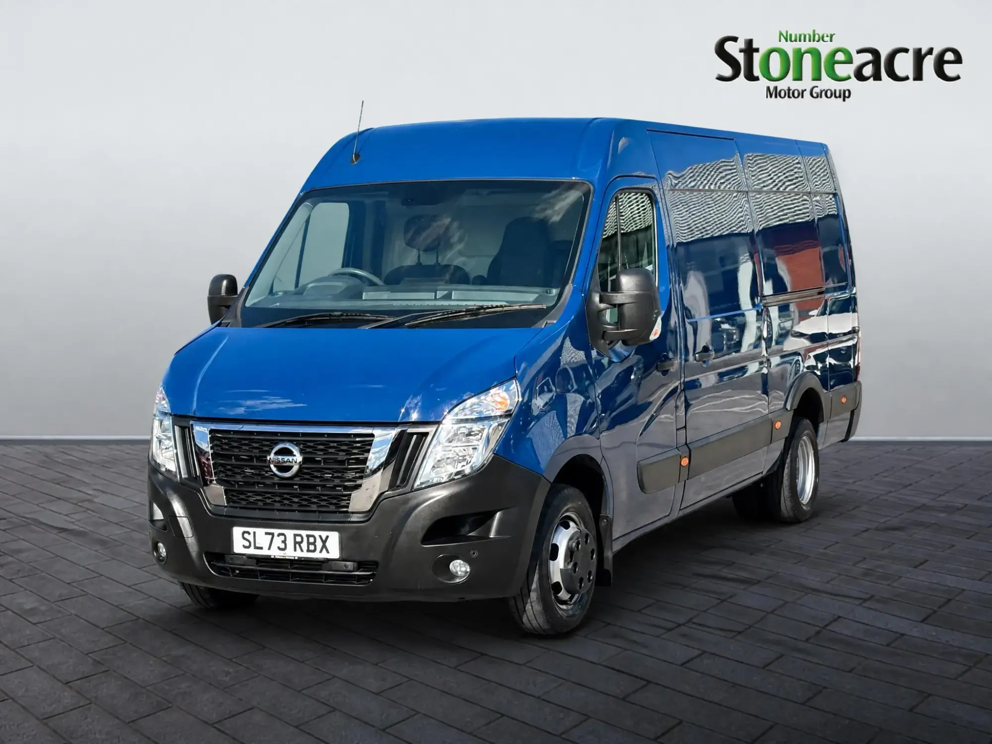 Nissan Interstar 2.3 dCi 35 Tekna RWD L3 H2 Euro 6 (s/s) 4dr SL73RBX Image 3