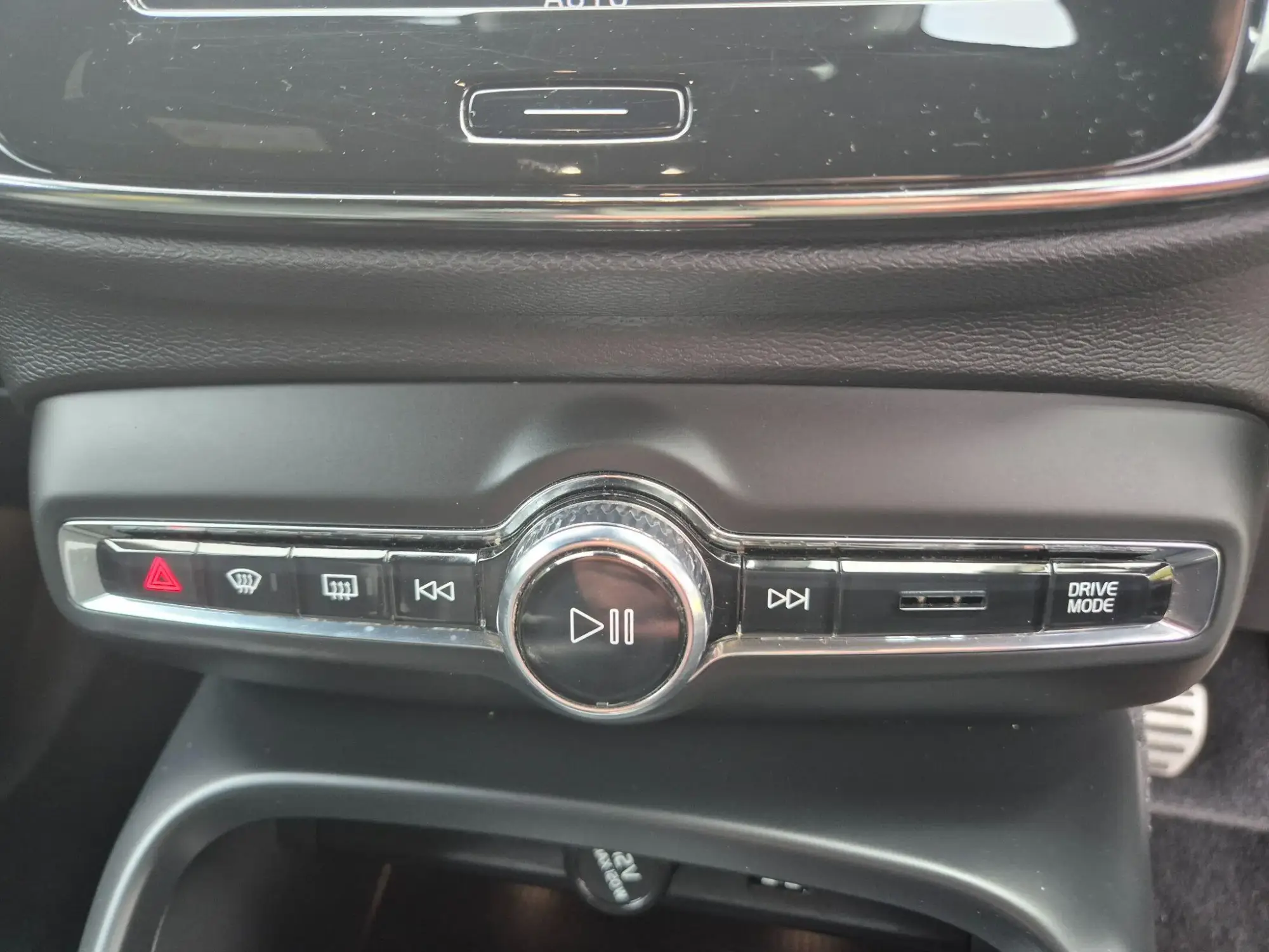 Volvo XC40 Image 28