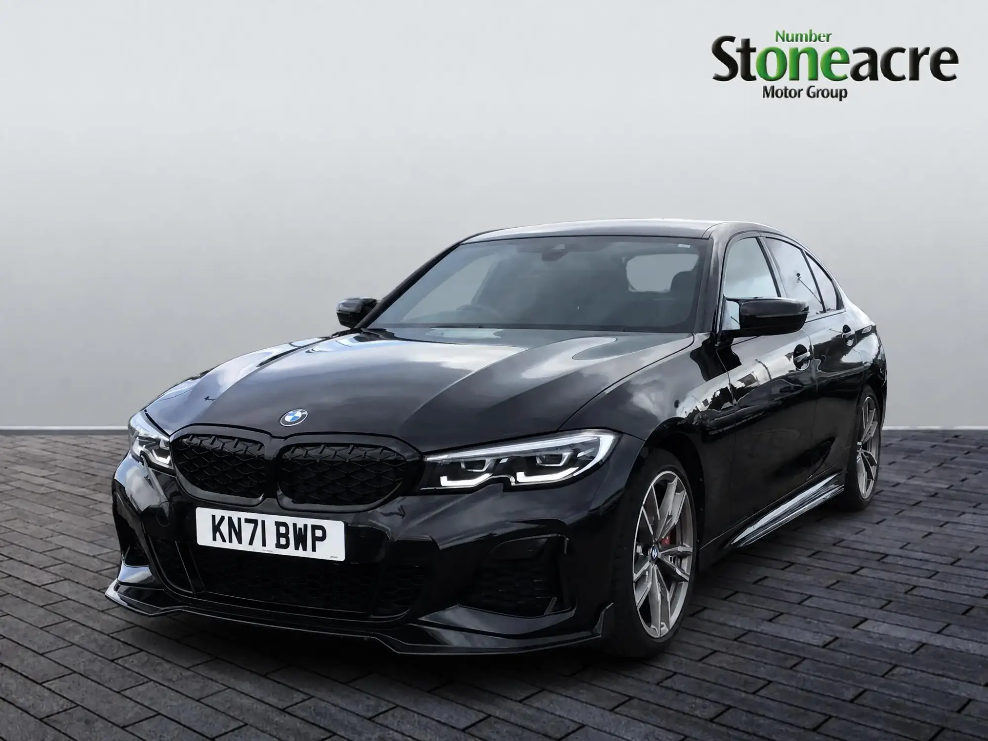 BMW 3 Series Image 7