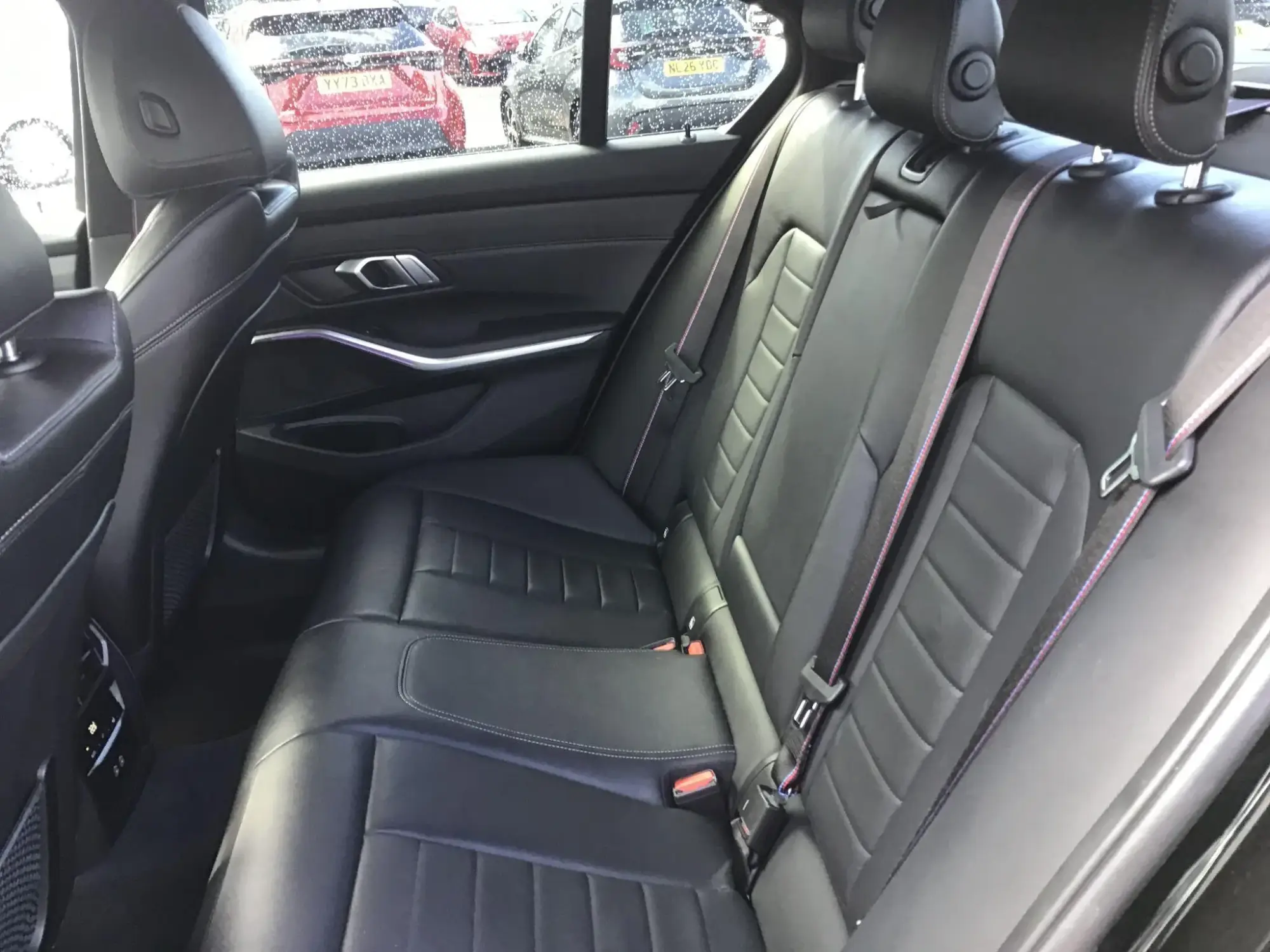 BMW 3 Series Image 21