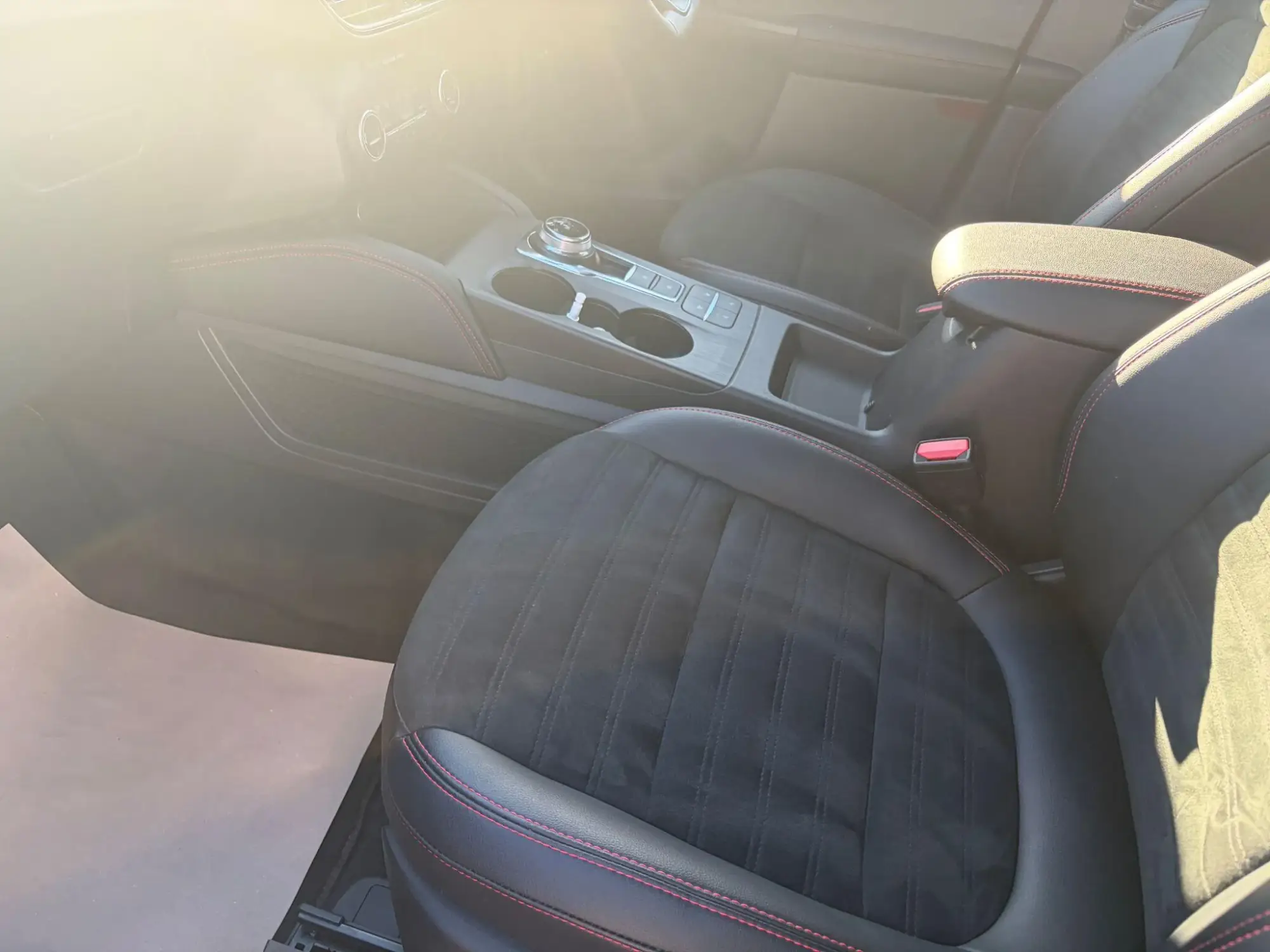 Ford Kuga Image 28