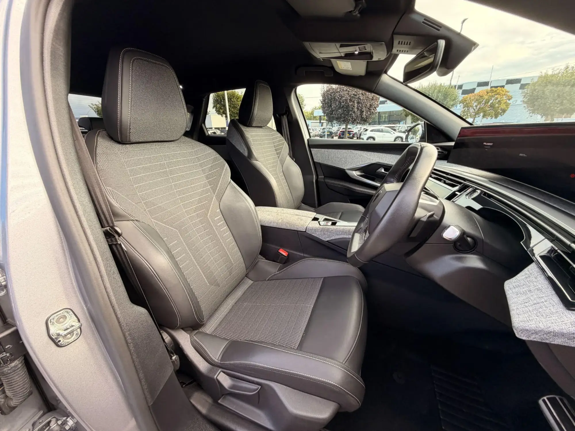 Peugeot 3008 Image 12