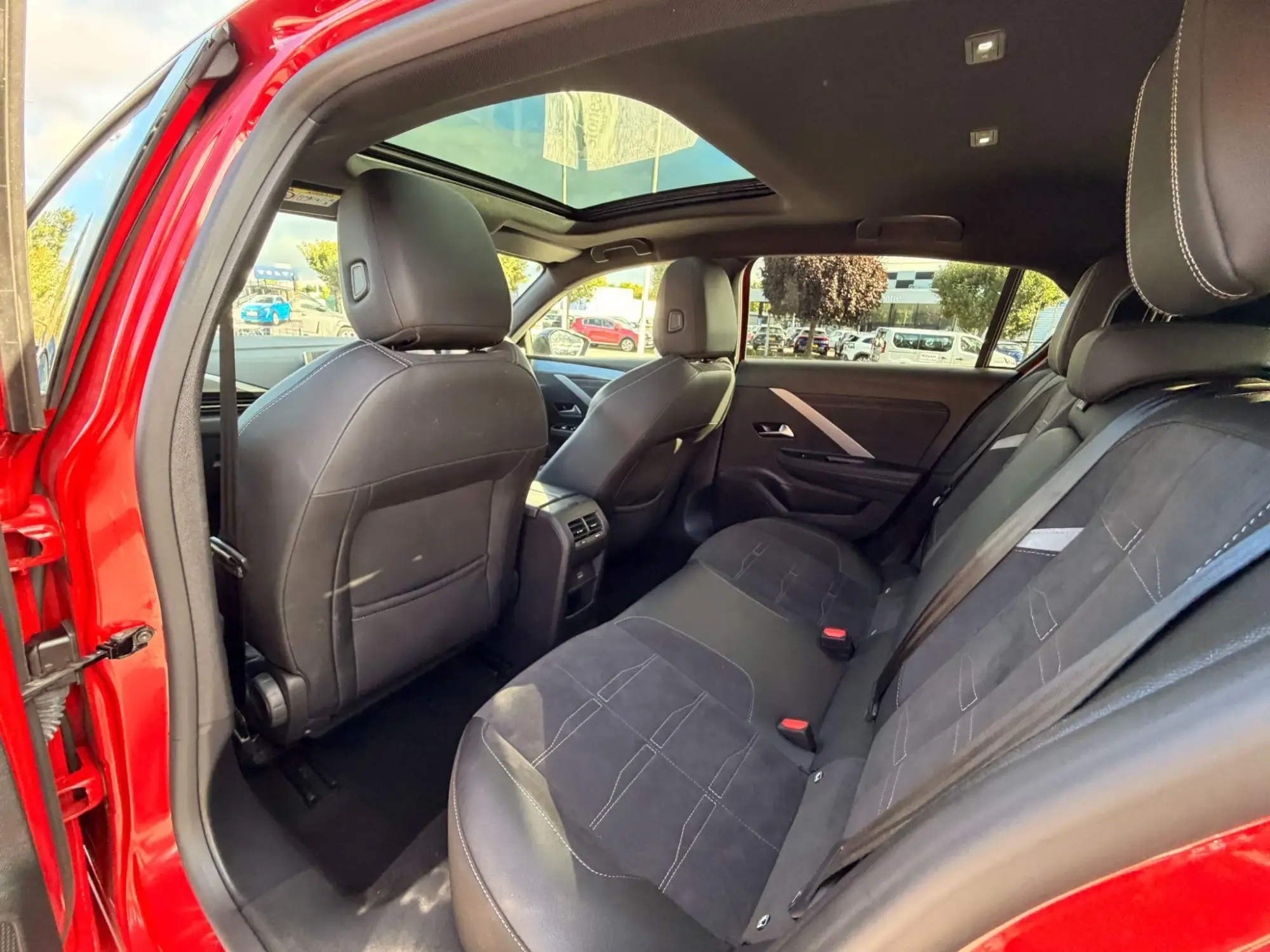 Vauxhall Astra Image 16 Vauxhall Astra Image 16