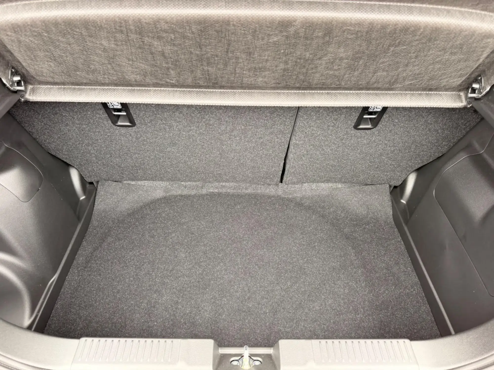 Suzuki Swift Image 21 Suzuki Swift Image 21