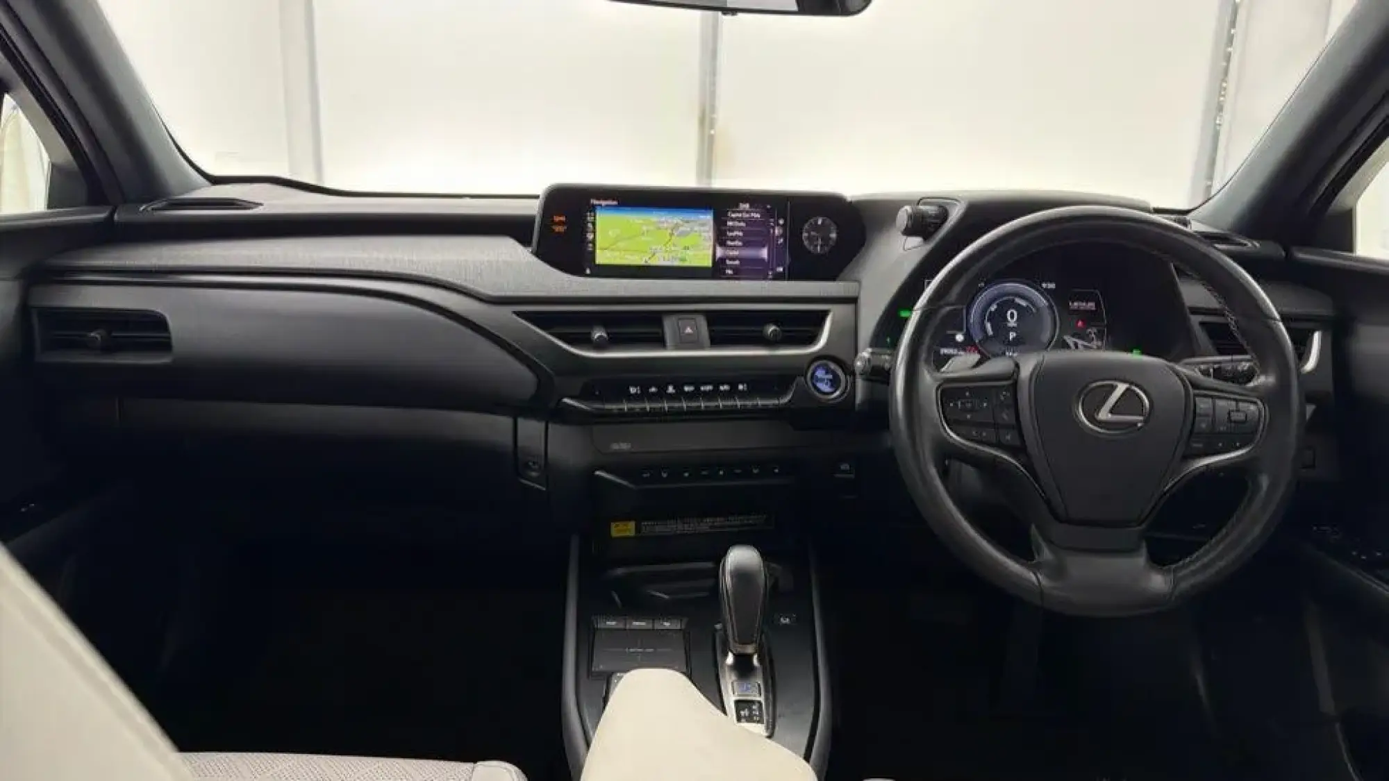 Lexus UX Image 9