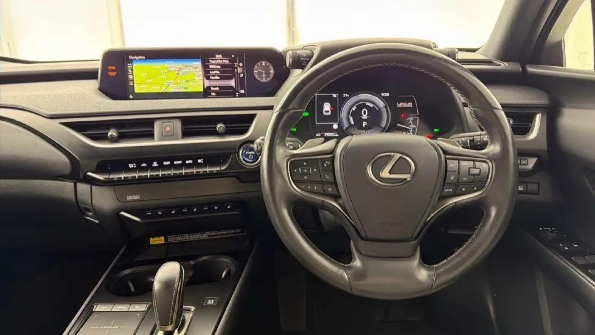 Lexus UX Image 20
