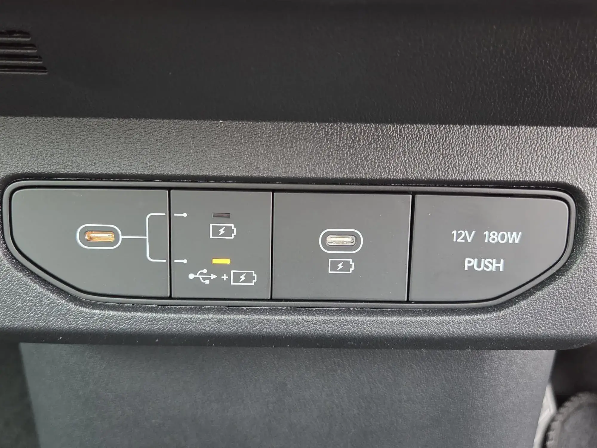Kia EV4 Image 32 Kia EV4 Image 32