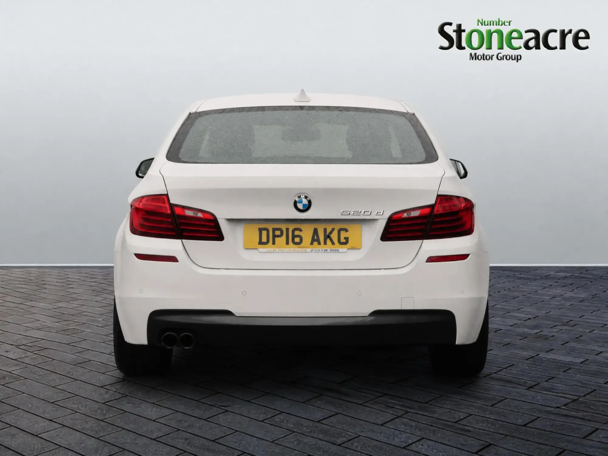 BMW 5 Series Image 4 BMW 5 Series Image 4