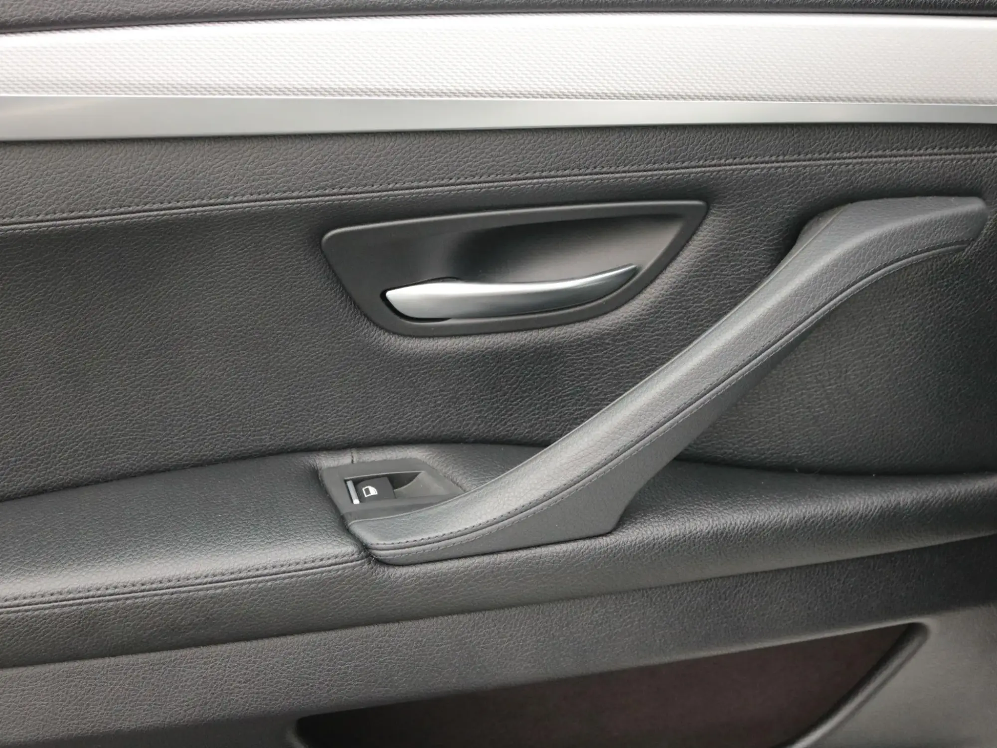 BMW 5 Series Image 25 BMW 5 Series Image 25