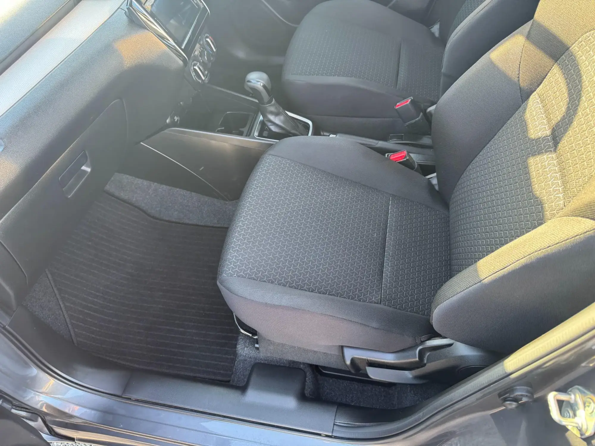 Suzuki Swift Image 39 Suzuki Swift Image 39