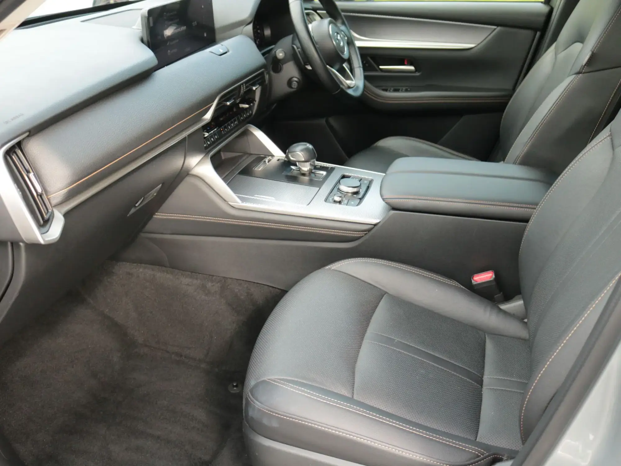 Mazda CX-60 PHEV Image 14 Mazda CX-60 PHEV Image 14