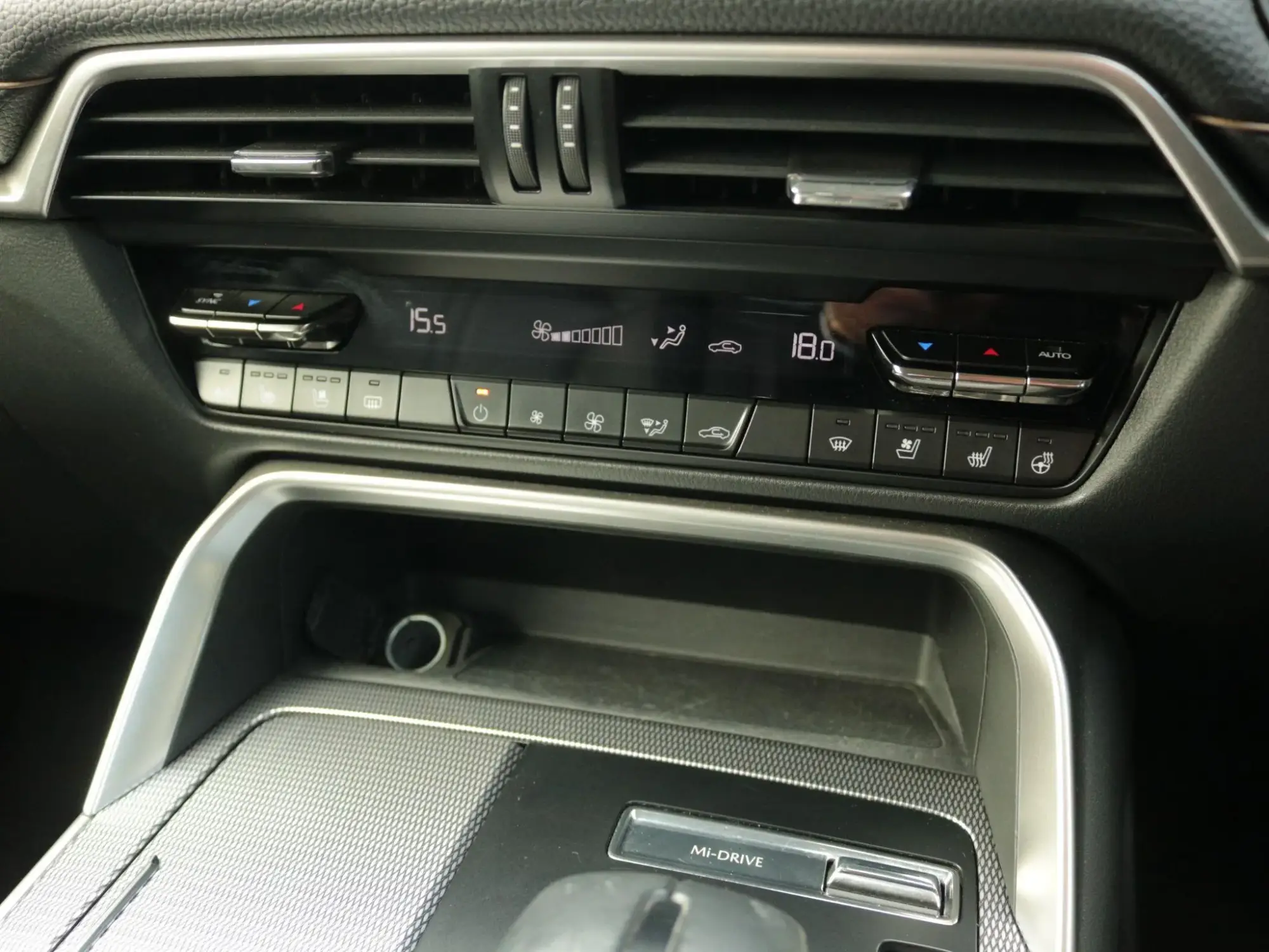 Mazda CX-60 PHEV Image 22 Mazda CX-60 PHEV Image 22