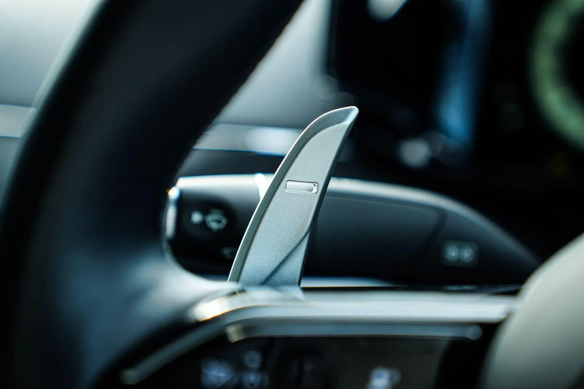 Aston Martin Vantage Image 27