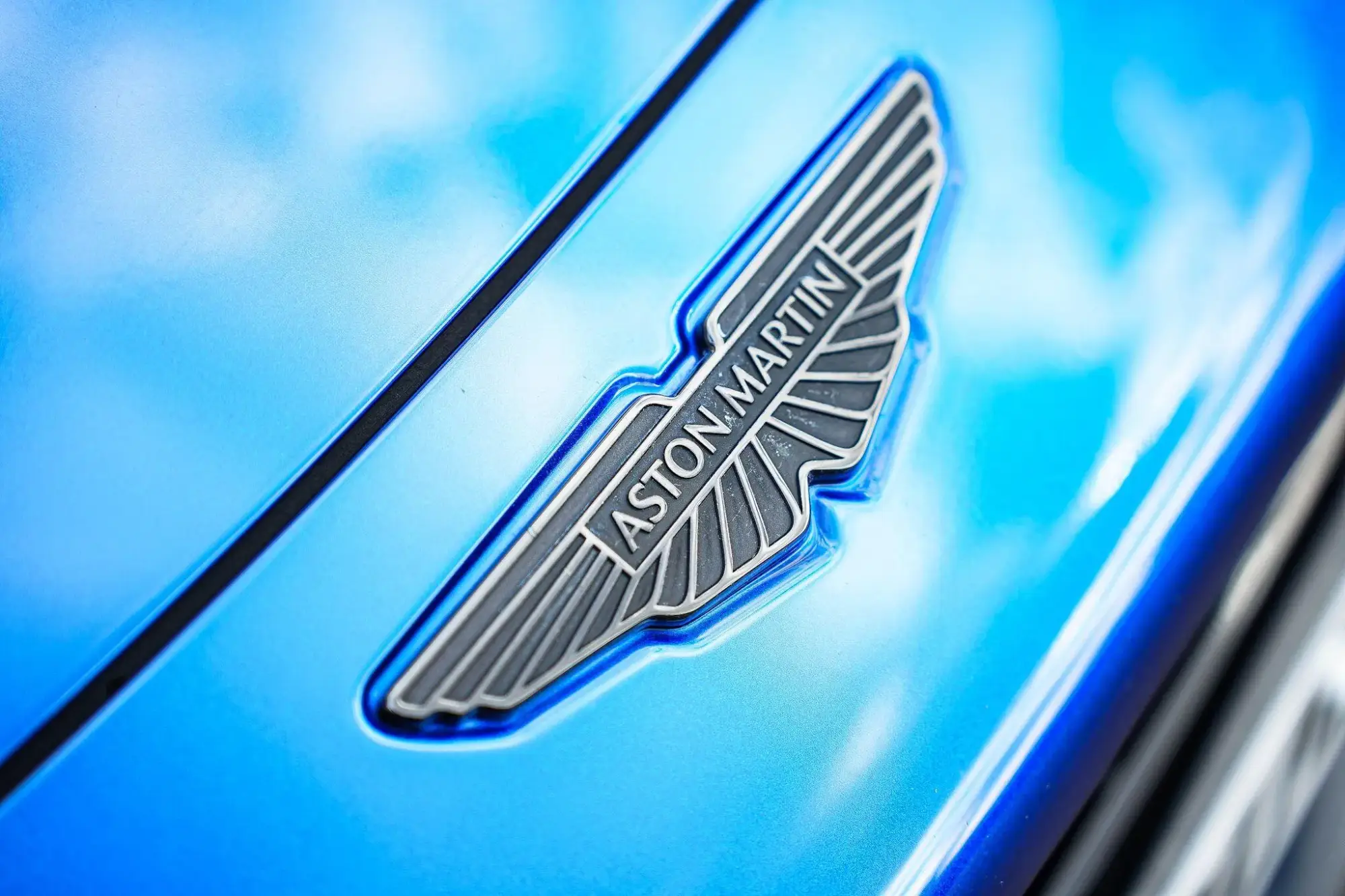 Aston Martin Vantage Image 29