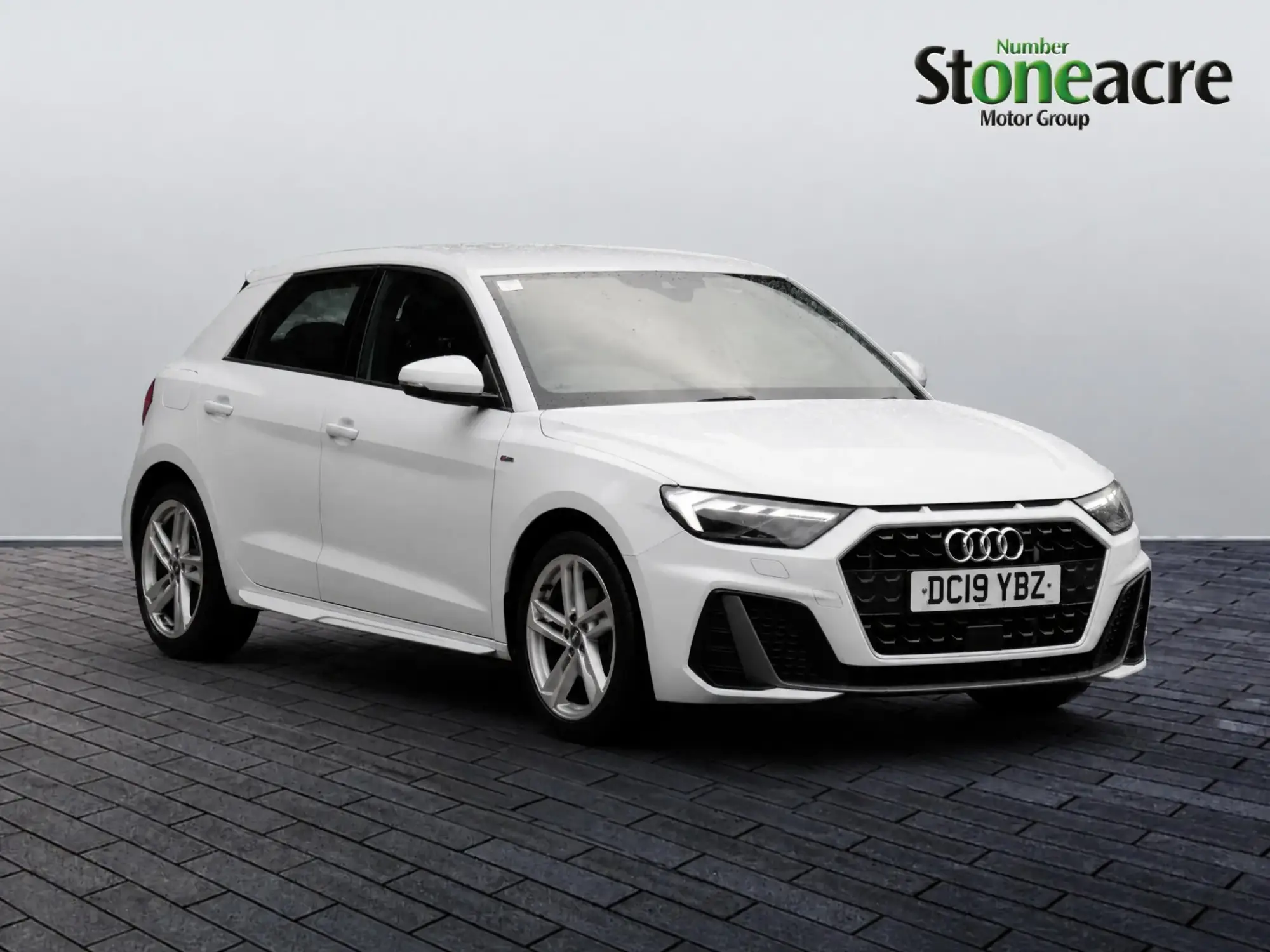 Audi A1 1.0 TFSI 30 S line Sportback Euro 6 (s/s) 5dr DC19YBZ Image 1 Audi A1 1.0 TFSI 30 S line Sportback Euro 6 (s/s) 5dr DC19YBZ Image 1