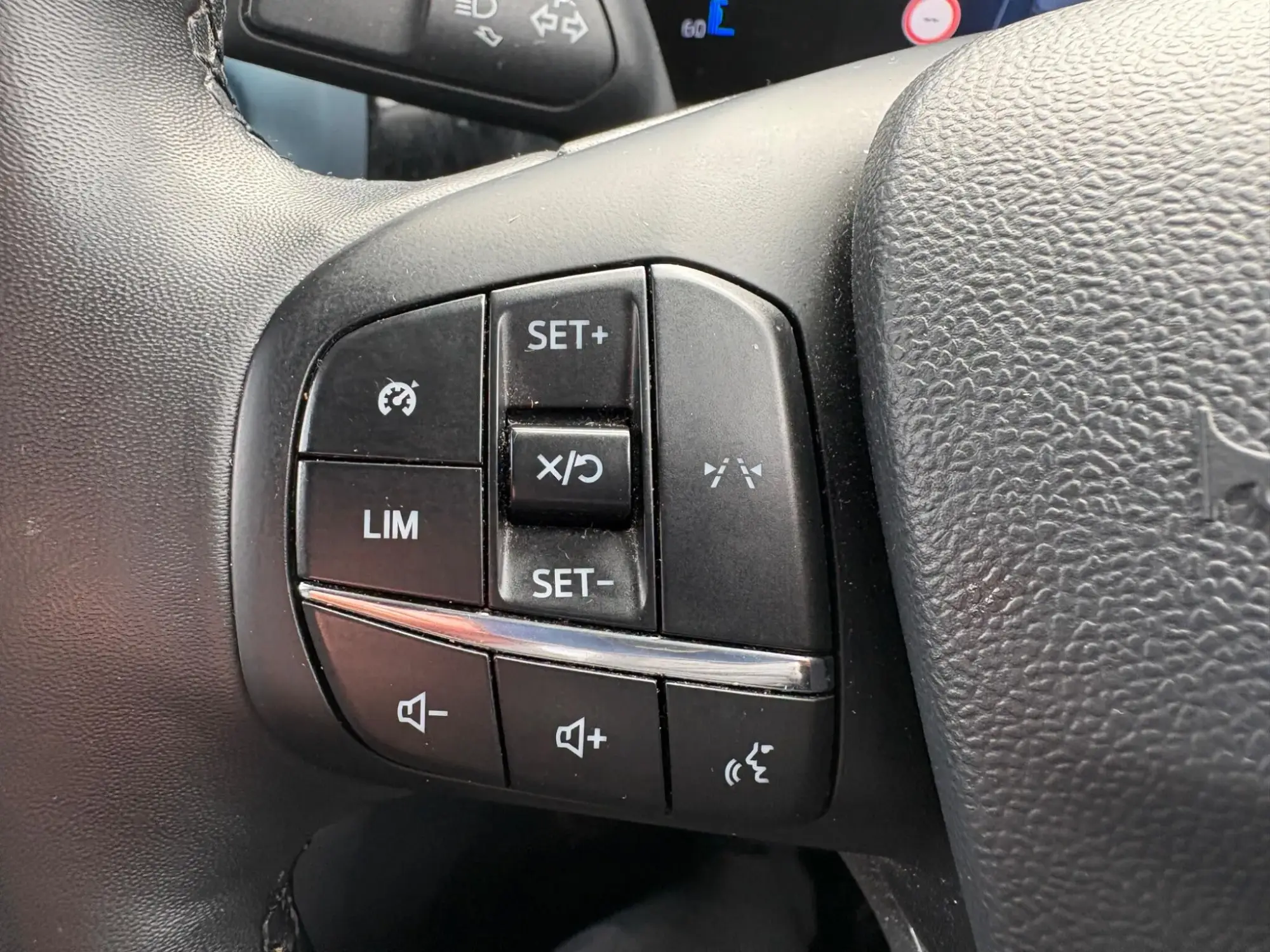 Ford Transit Courier Image 11 Ford Transit Courier Image 11