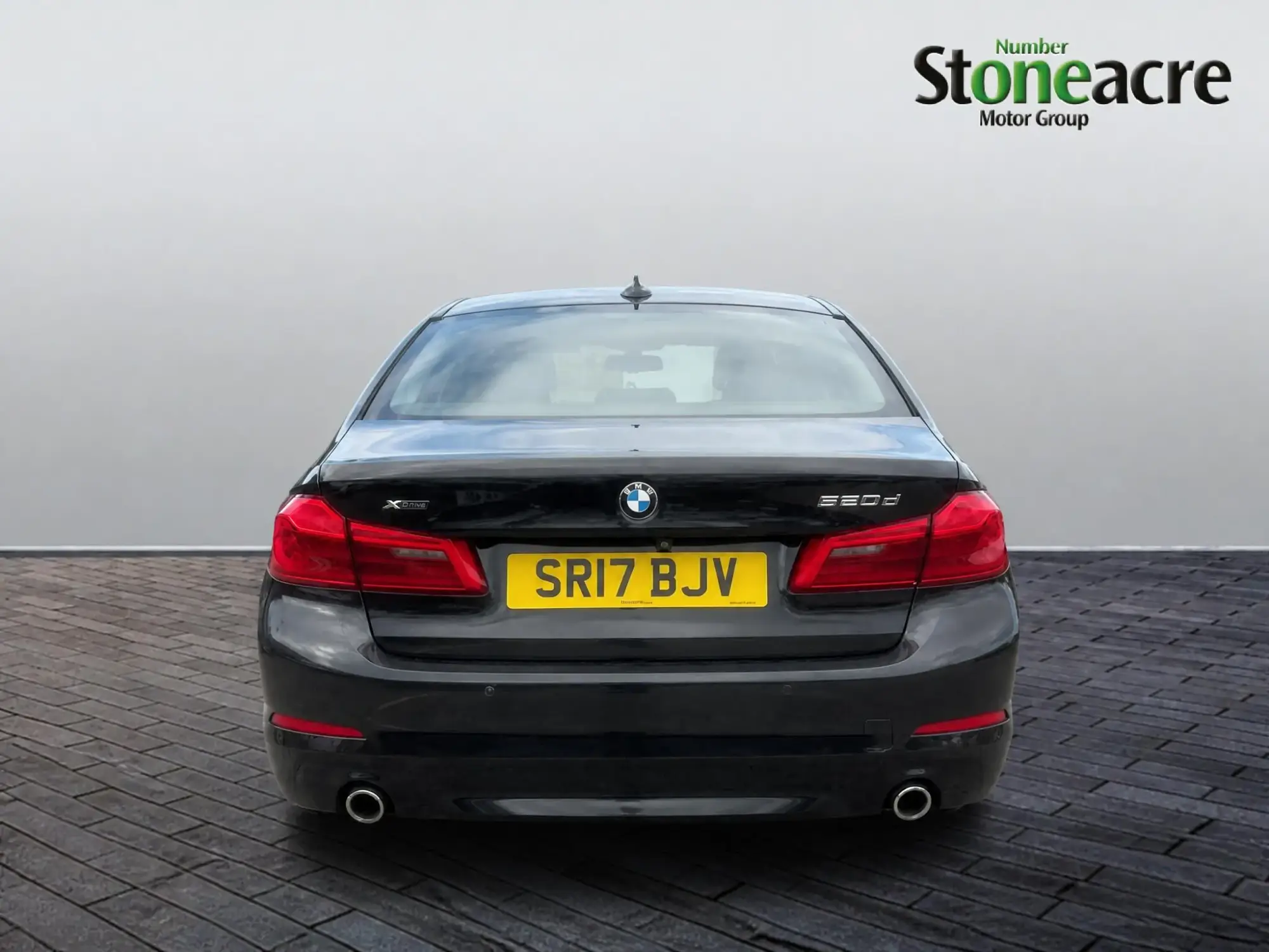 BMW 5 Series Image 6 BMW 5 Series Image 6